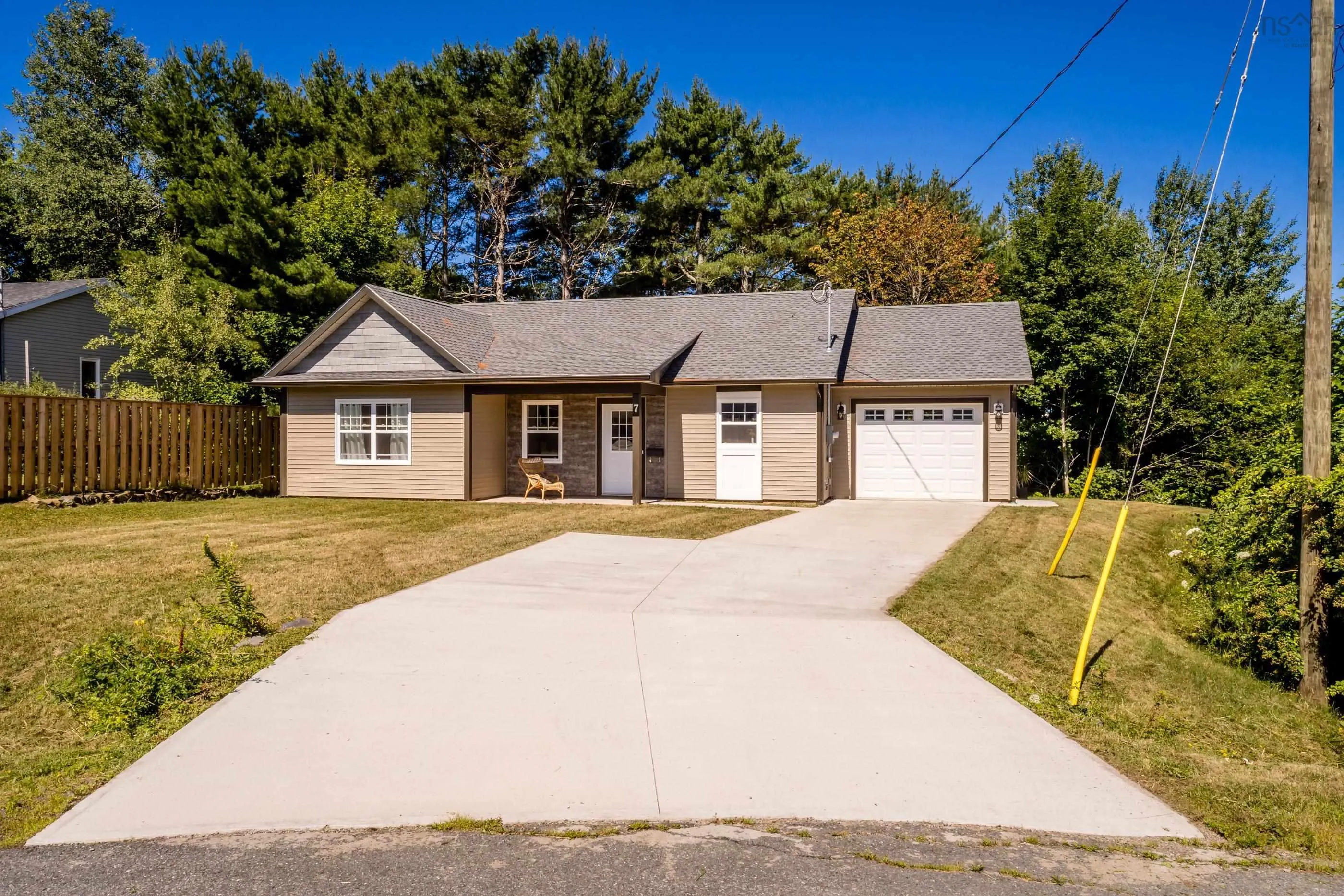 7 Daphne Court, New Minas, NS B4N 5J9, 2 Bedrooms Bedrooms, ,2 BathroomsBathrooms,Residential,For Sale,Daphne,202518430