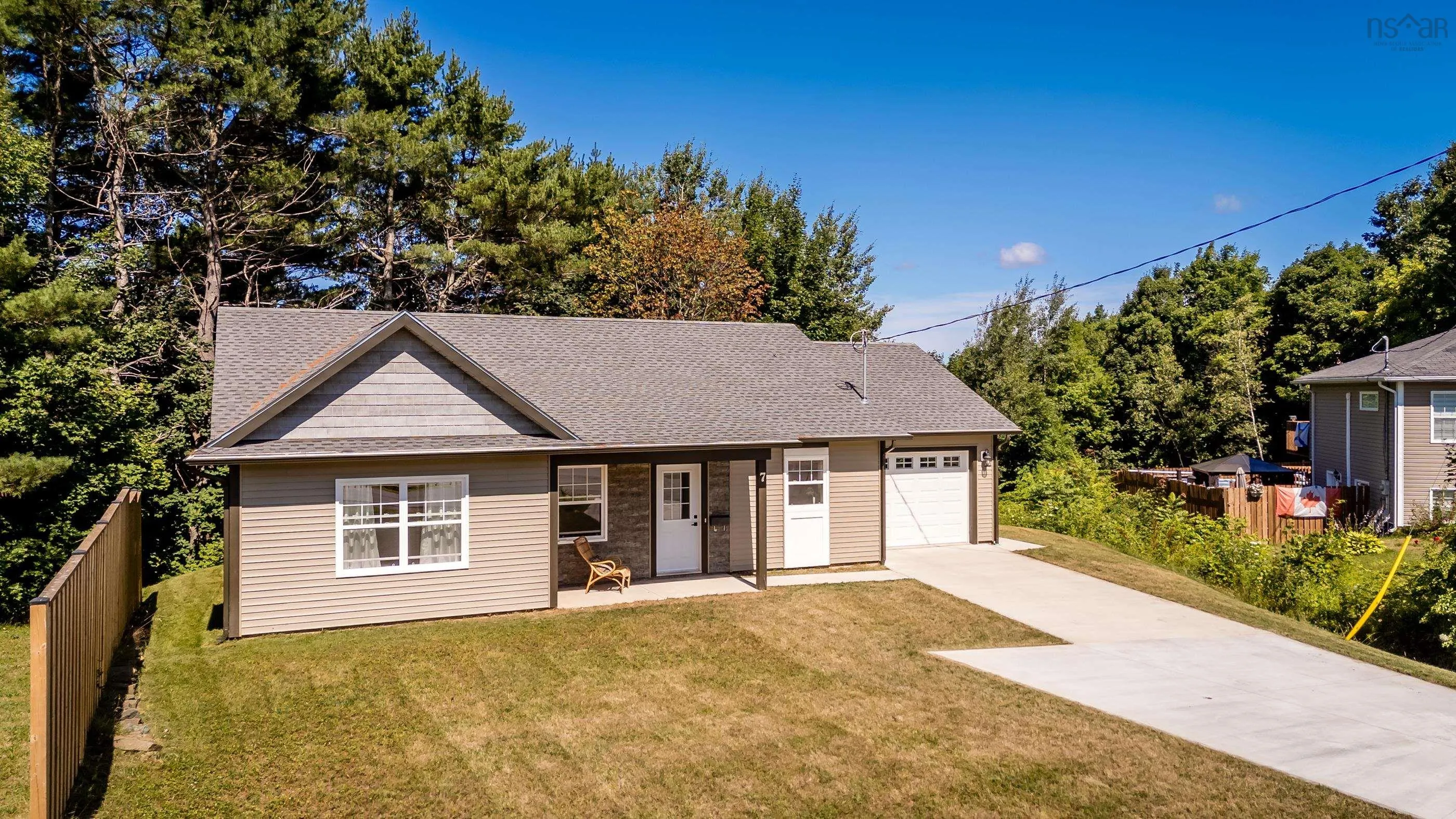 7 Daphne Court, New Minas, NS B4N 5J9, 2 Bedrooms Bedrooms, ,2 BathroomsBathrooms,Residential,For Sale,Daphne,202518430