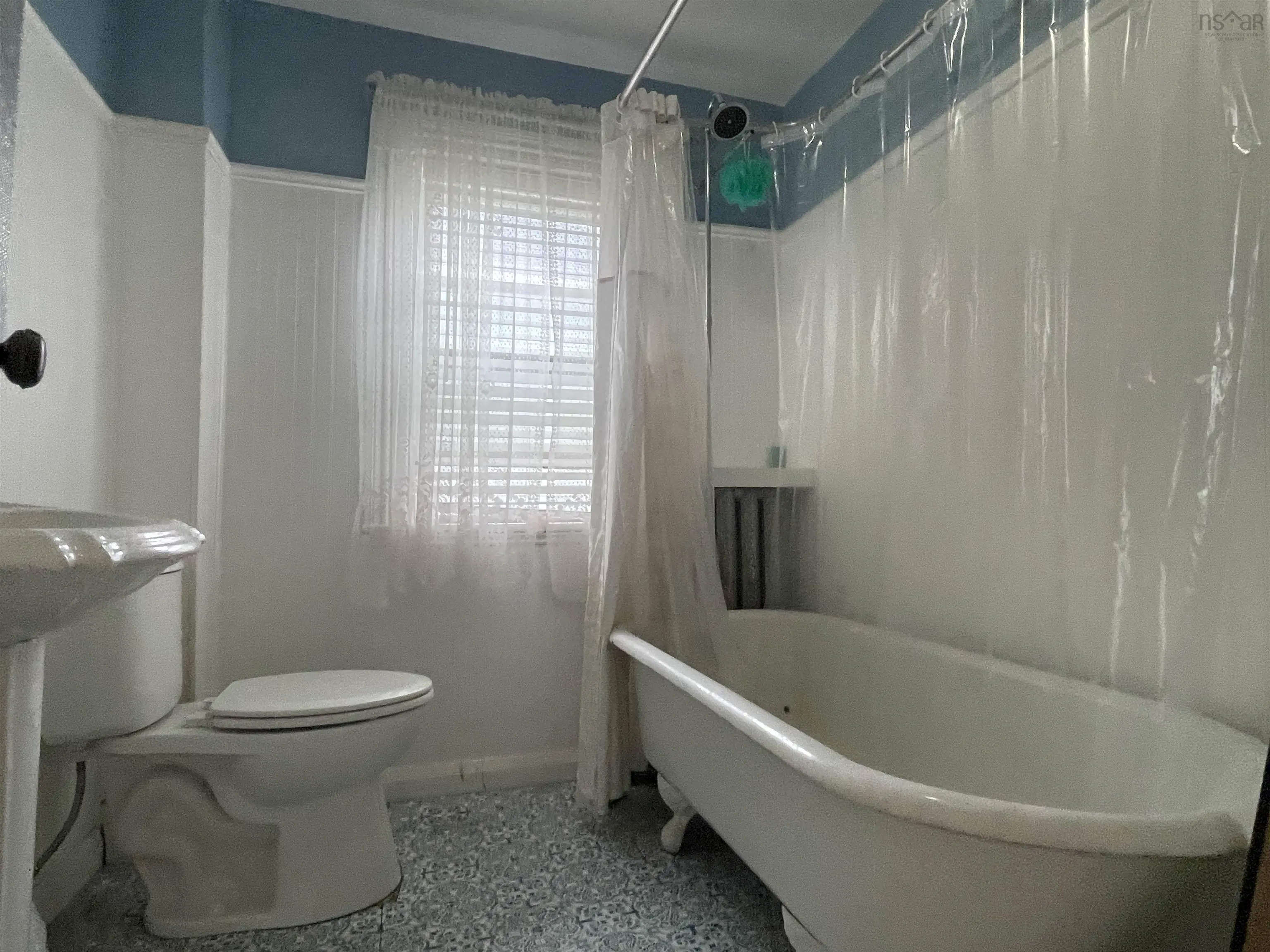 42 Bell Street, New Glasgow, NS B2H 2A9, 3 Bedrooms Bedrooms, ,1 BathroomBathrooms,Residential,For Sale,Bell,202524888