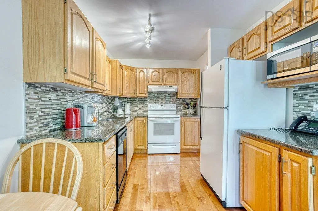 51 Brookshire Court, Bedford, NS B4A 4E2, 3 Bedrooms Bedrooms, ,2 BathroomsBathrooms,Residential,For Sale,Brookshire,202522331