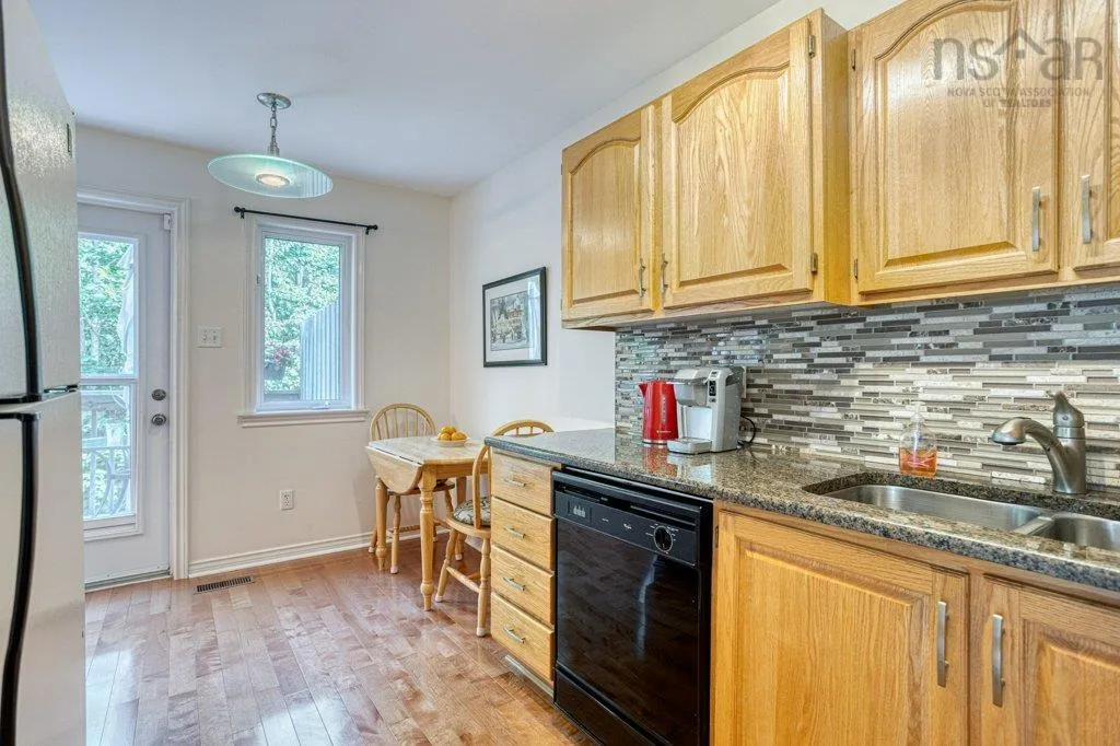 51 Brookshire Court, Bedford, NS B4A 4E2, 3 Bedrooms Bedrooms, ,2 BathroomsBathrooms,Residential,For Sale,Brookshire,202522331