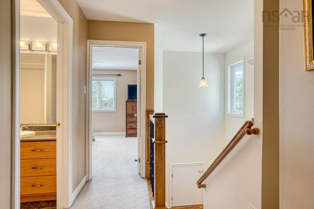 51 Brookshire Court, Bedford, NS B4A 4E2, 3 Bedrooms Bedrooms, ,2 BathroomsBathrooms,Residential,For Sale,Brookshire,202522331