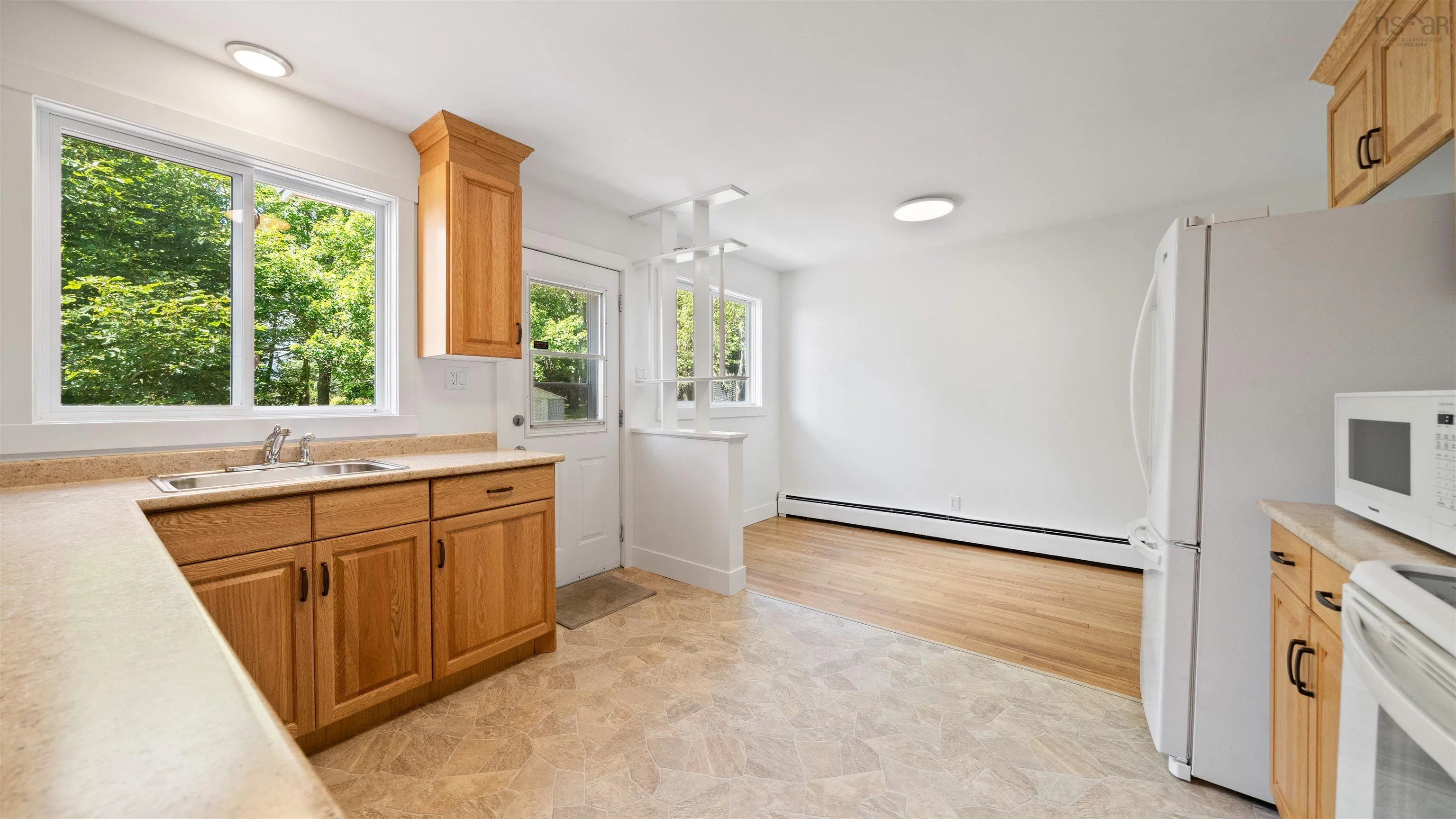8/8a David Street, Dartmouth, NS B2X 1P6, 6 Bedrooms Bedrooms, ,Residential Income,For Sale,David,202518685