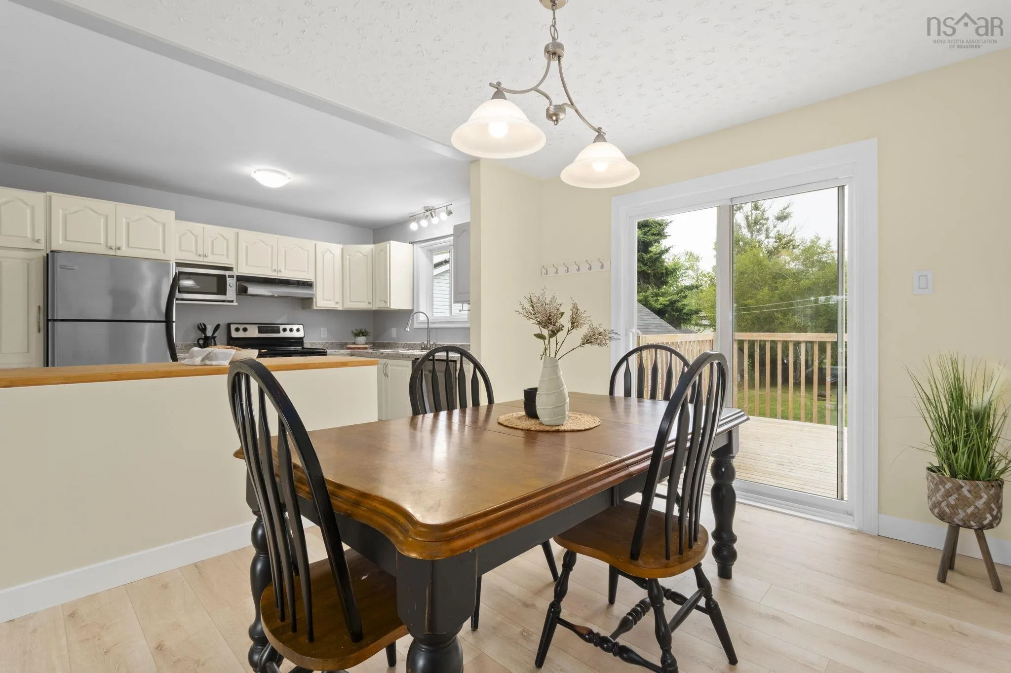 47 Armoyan Drive, Lower Sackville, NS B4C 3V9, 3 Bedrooms Bedrooms, ,1 BathroomBathrooms,Residential,For Sale,Armoyan,202518123