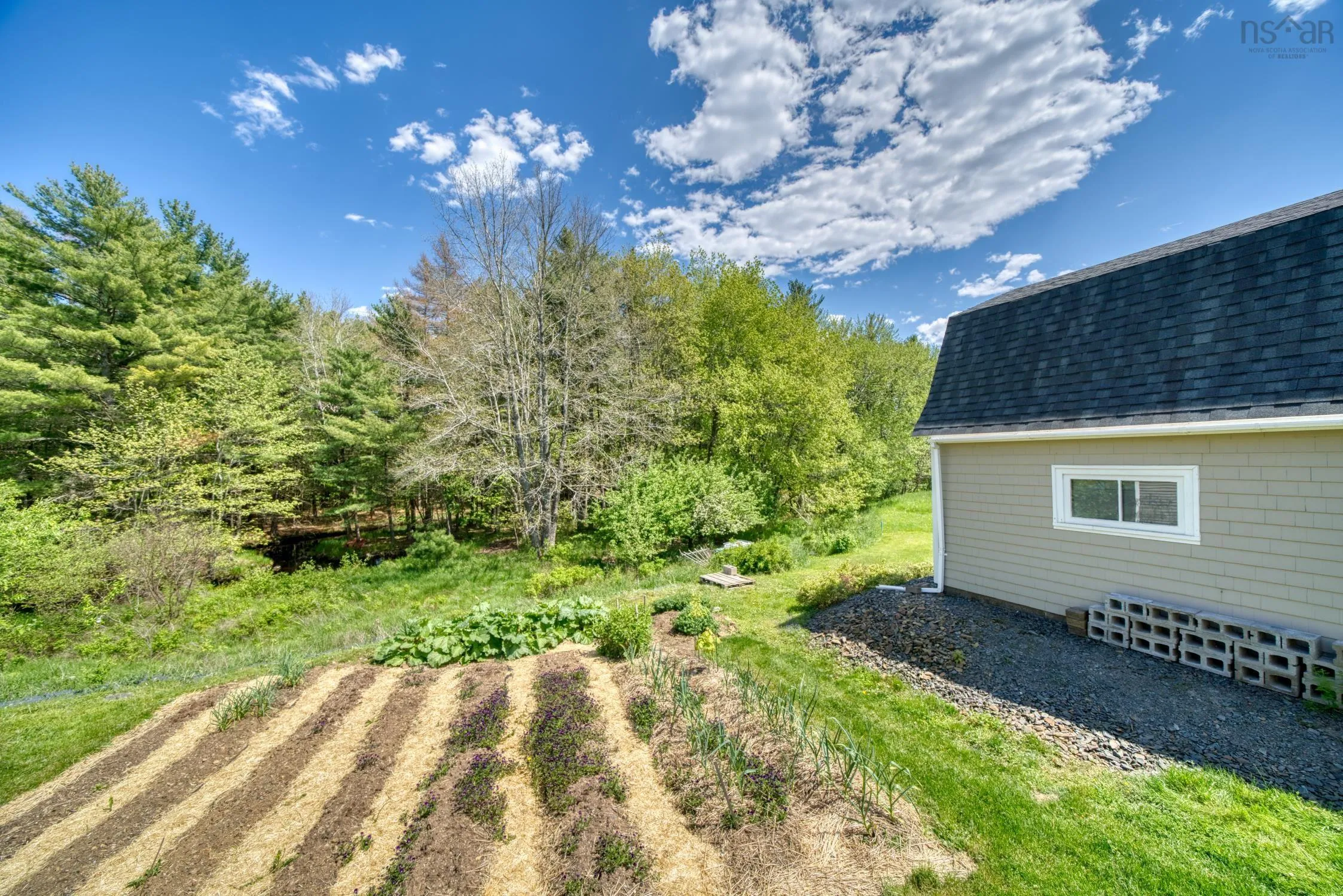 824 Pine Grove Road, Pine Grove, NS B0J 2C0, 2 Bedrooms Bedrooms, ,2 BathroomsBathrooms,Residential,For Sale,Pine Grove,202513036