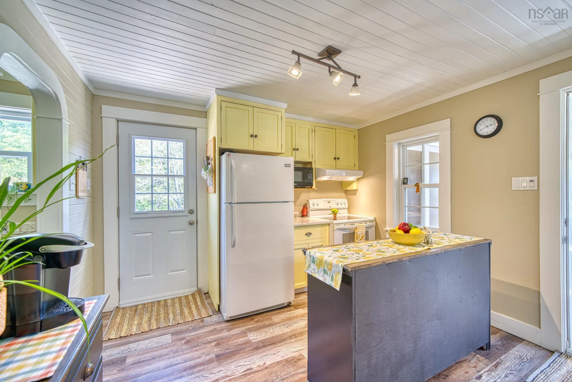824 Pine Grove Road, Pine Grove, NS B0J 2C0, 2 Bedrooms Bedrooms, ,2 BathroomsBathrooms,Residential,For Sale,Pine Grove,202513036
