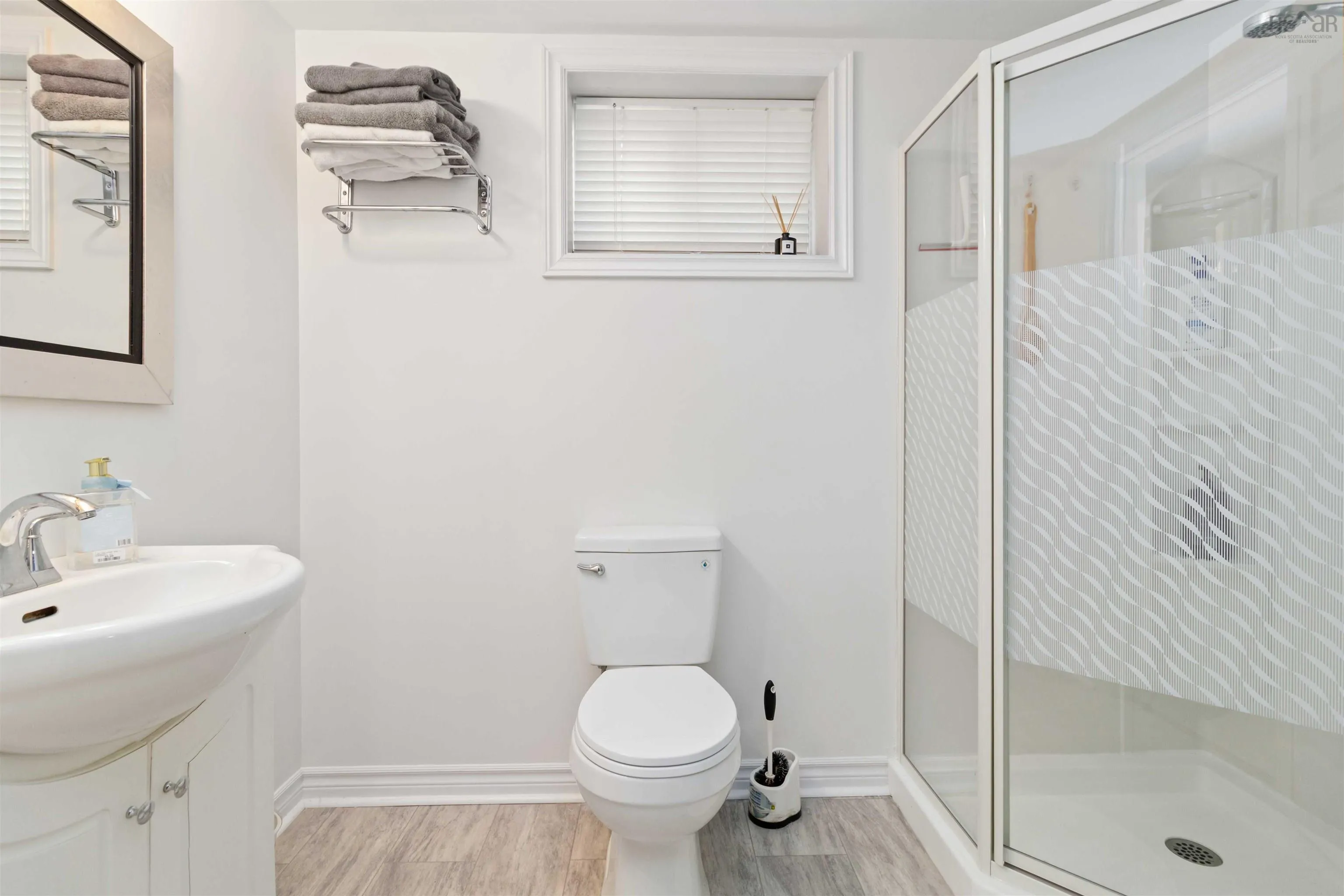 96 Attwood Crescent, Dartmouth, NS B2V 1G7, 4 Bedrooms Bedrooms, ,2 BathroomsBathrooms,Residential,For Sale,Attwood,202523793