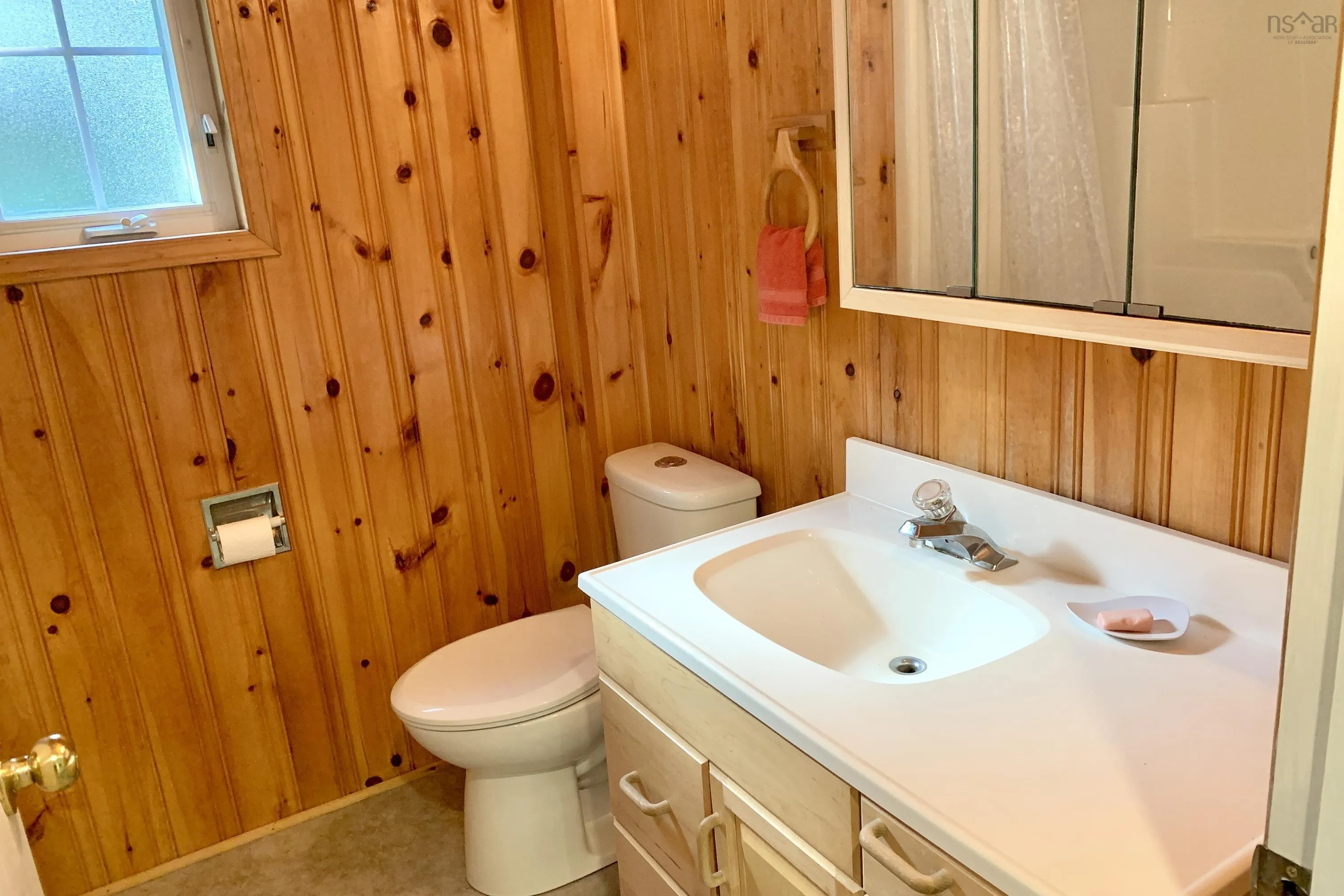 24 Mitchell Island Loop, Linden, NS B0K 1K0, 2 Bedrooms Bedrooms, ,2 BathroomsBathrooms,Residential,For Sale,Mitchell Island,202519347