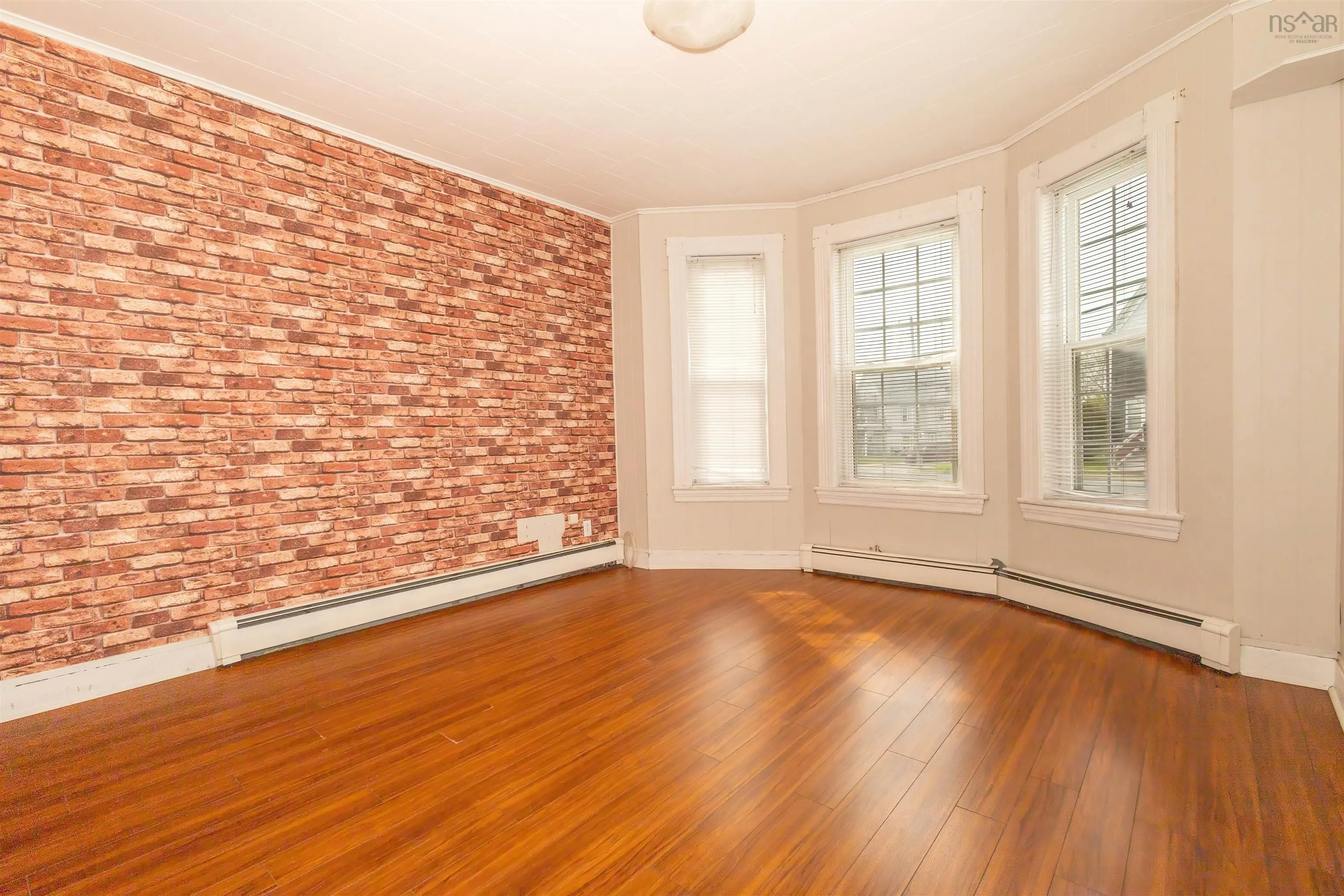 332 Townsend Street, Sydney, NS B1P 5G2, 4 Bedrooms Bedrooms, ,2 BathroomsBathrooms,Residential,For Sale,Townsend,202512953