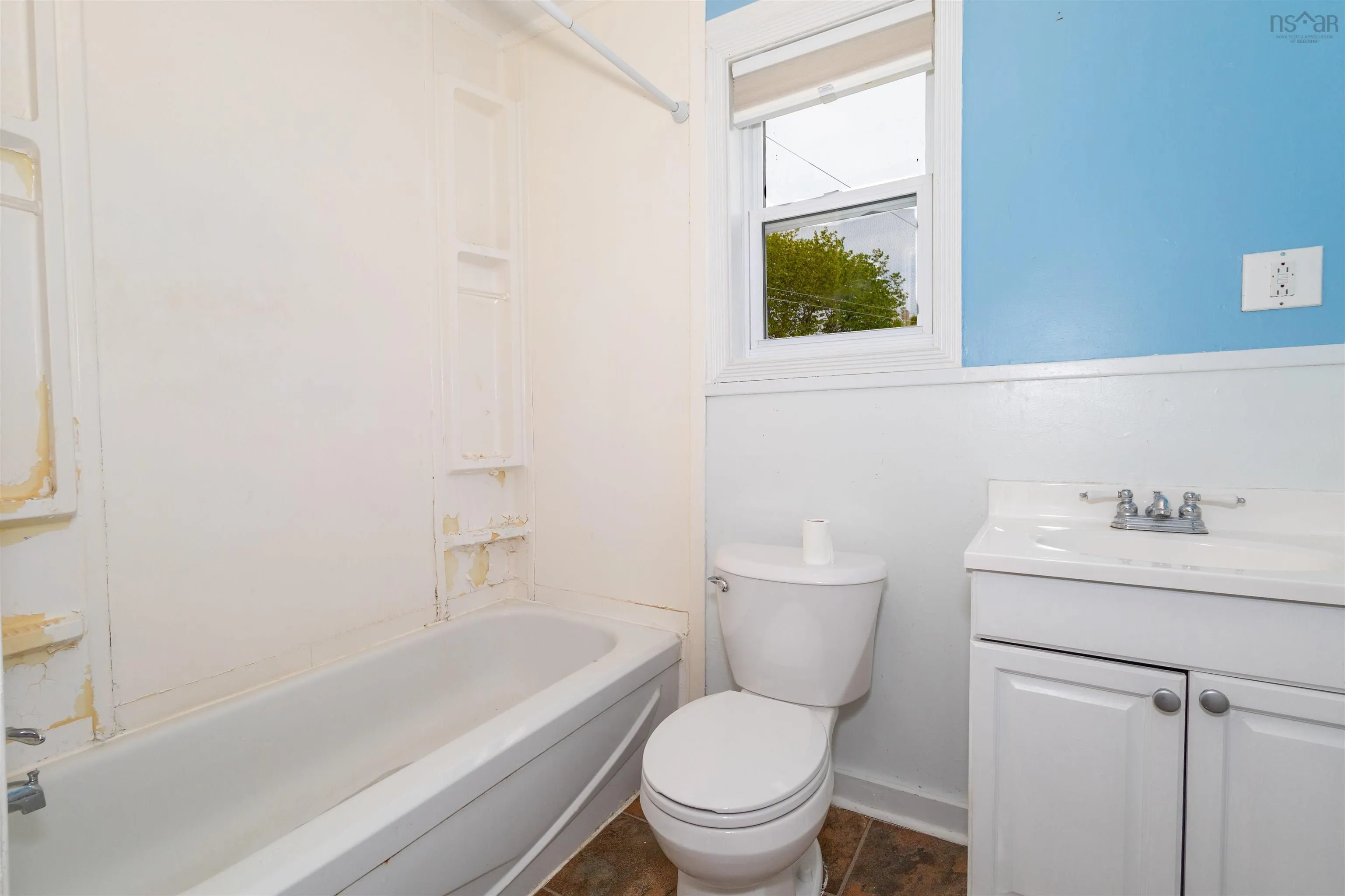 332 Townsend Street, Sydney, NS B1P 5G2, 4 Bedrooms Bedrooms, ,2 BathroomsBathrooms,Residential,For Sale,Townsend,202512953