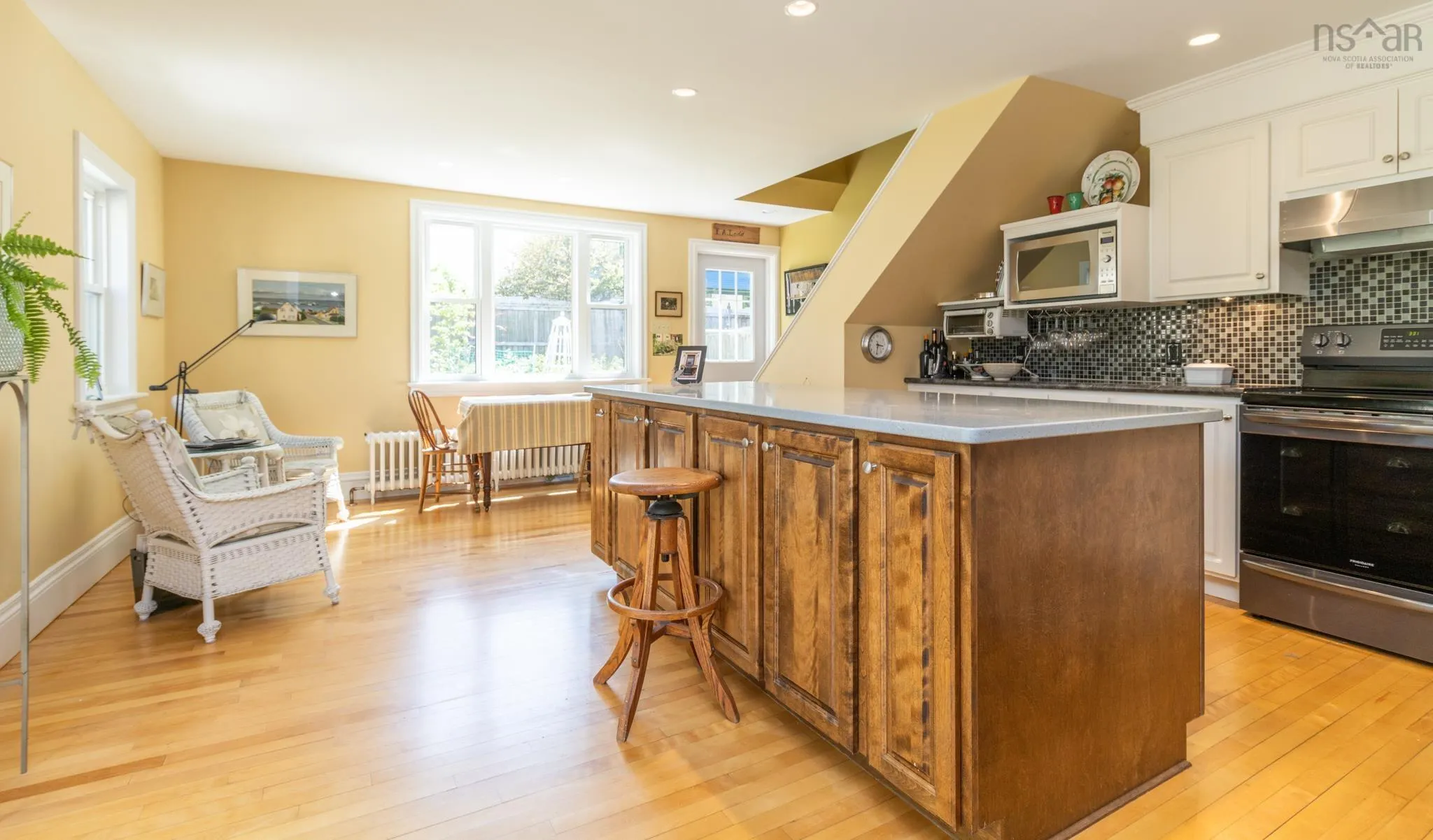 15 Elm Street, Yarmouth Ns B5a 2p8, 3 Bedrooms Bedrooms, ,3 BathroomsBathrooms,Residential,For Sale,Elm Street,202313038