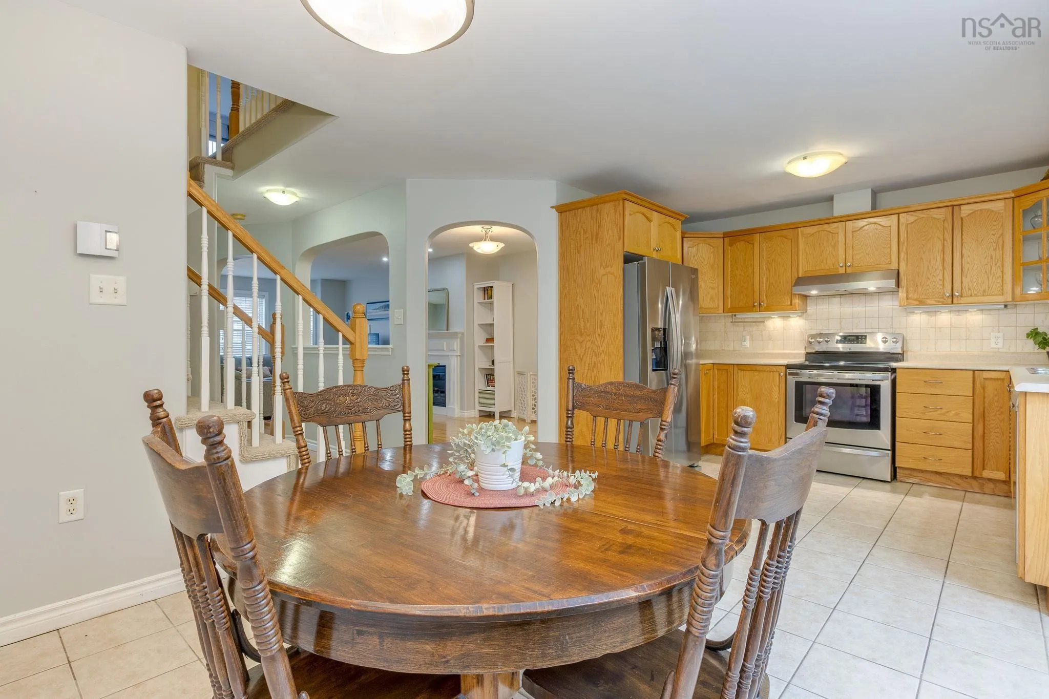 28 Surrey Way, Dartmouth, NS B2W 6R7, 3 Bedrooms Bedrooms, ,3 BathroomsBathrooms,Residential,For Sale,Surrey Way,202523930