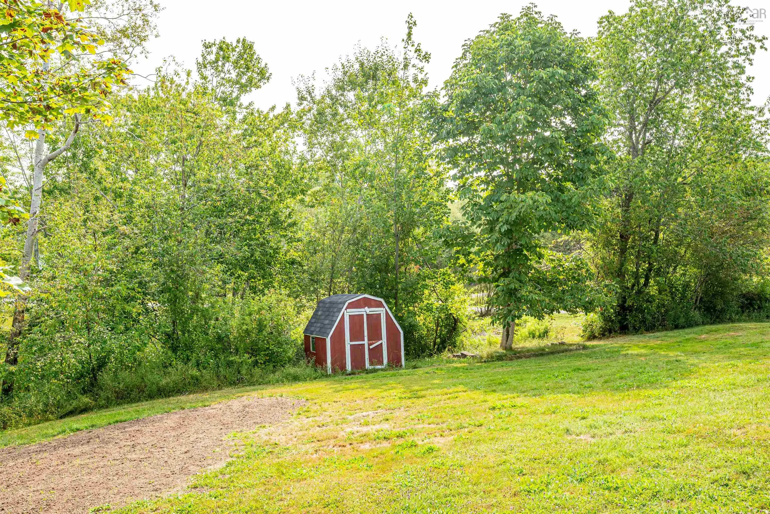4189 Highway 215, Lower Burlington, NS B0N 2A0, 3 Bedrooms Bedrooms, ,3 BathroomsBathrooms,Residential,For Sale,Highway 215,202520300