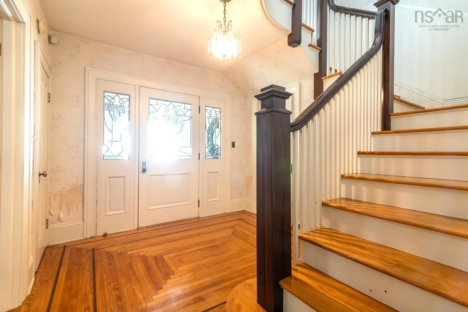115 Willow Street, Truro, NS B2N 4Z8, 5 Bedrooms Bedrooms, ,2 BathroomsBathrooms,Residential,For Sale,Willow,202517719