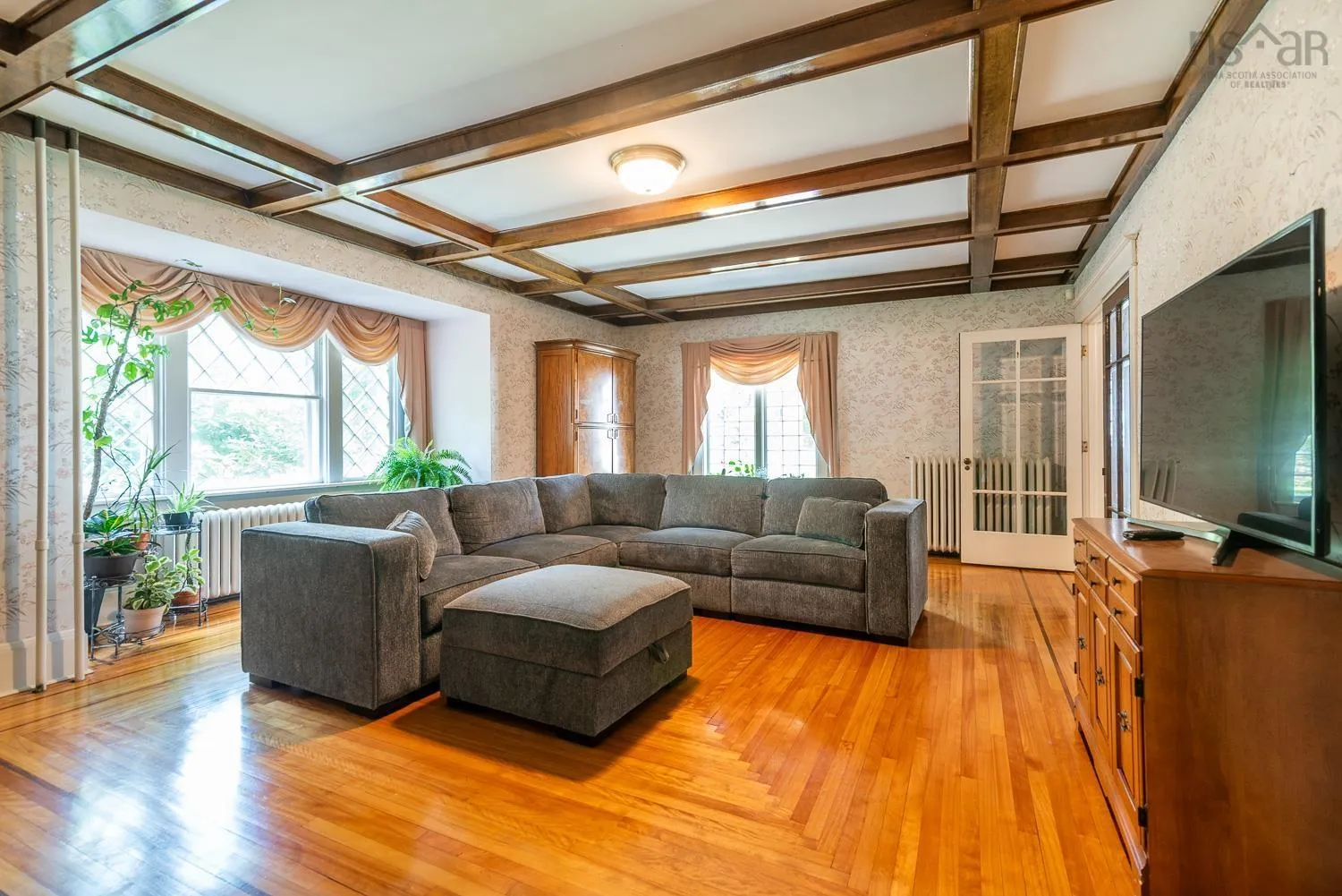 115 Willow Street, Truro, NS B2N 4Z8, 5 Bedrooms Bedrooms, ,2 BathroomsBathrooms,Residential,For Sale,Willow,202517719
