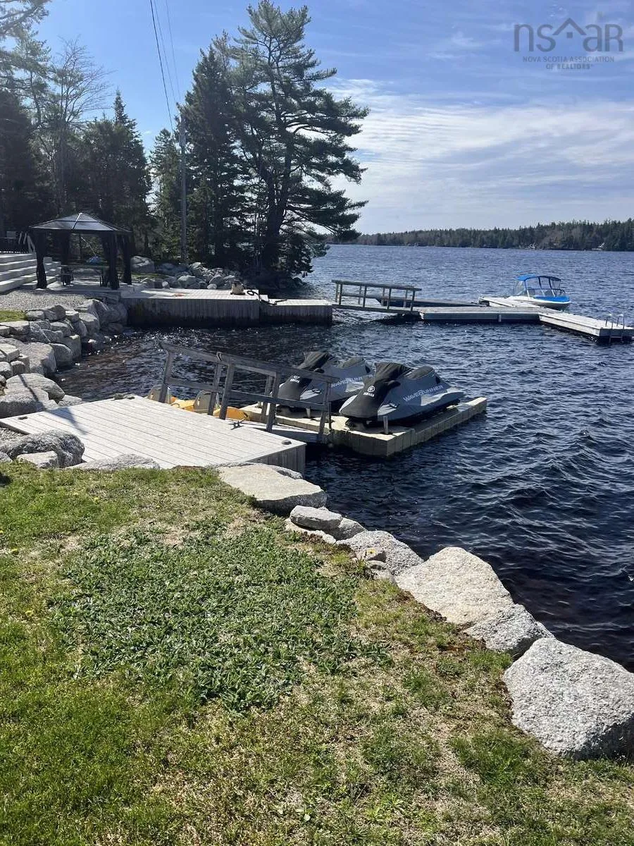 815 Mill Lake Road, Hubbards, NS B0J 1T0, 2 Bedrooms Bedrooms, ,1 BathroomBathrooms,Residential,For Sale,Mill Lake,202519993