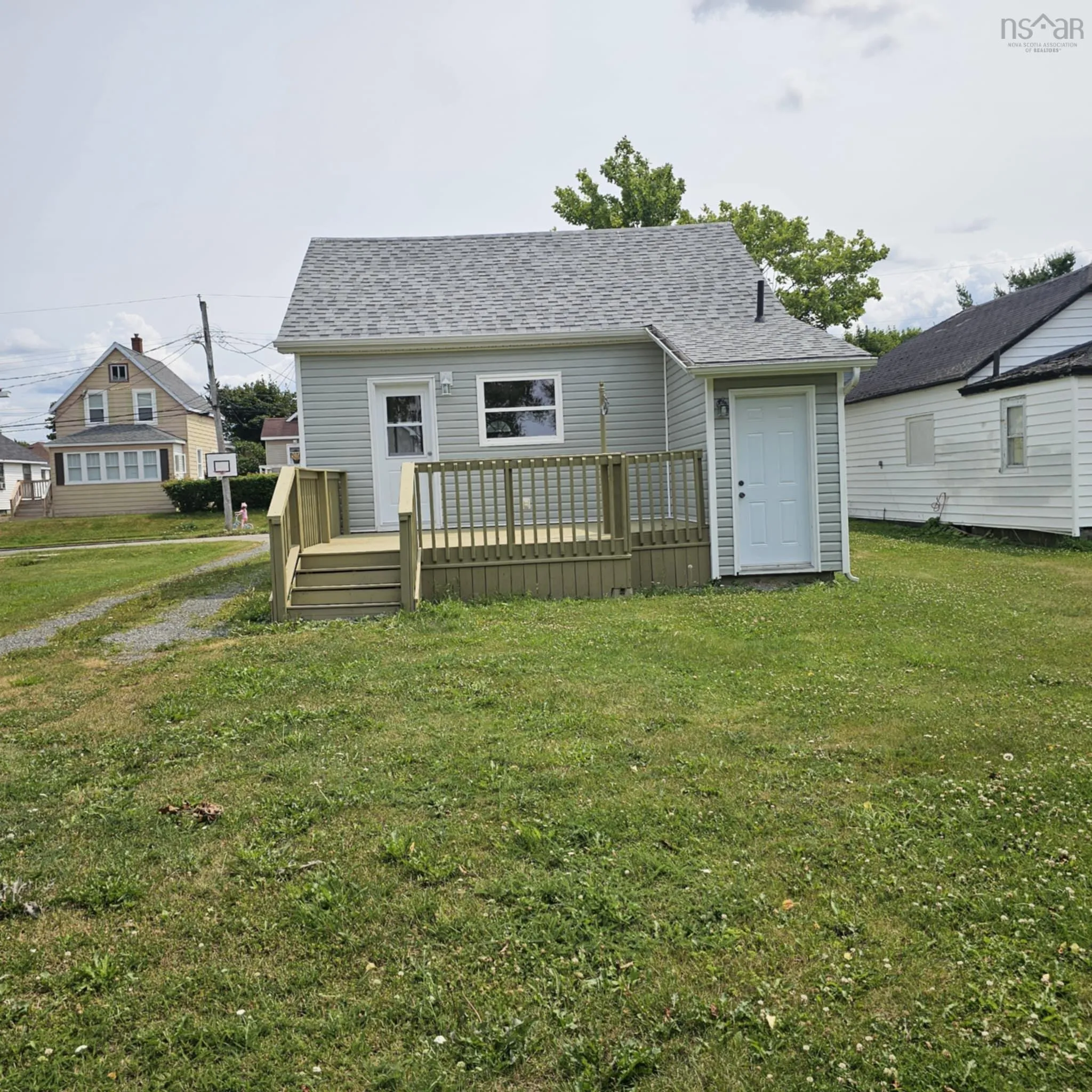 43 Colby Street, Sydney, NS B1P 3P9, 2 Bedrooms Bedrooms, ,2 BathroomsBathrooms,Residential,For Sale,Colby,202518623