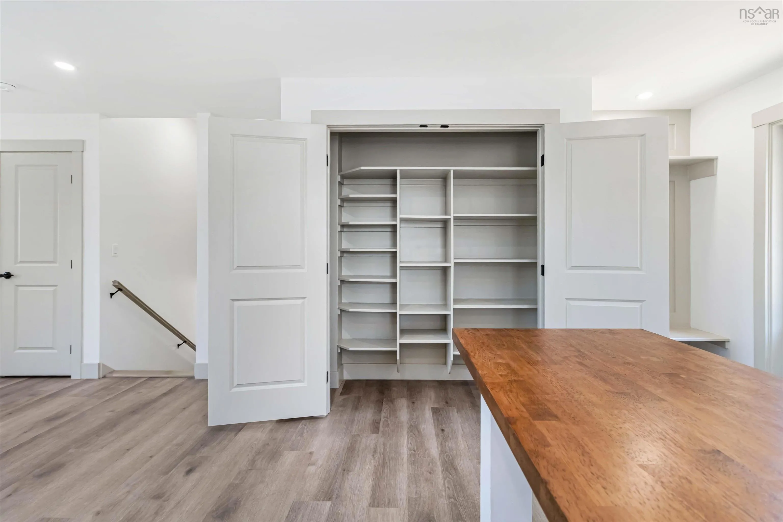 39 Robinson Road, Mill Village, NS B0N 2H0, 5 Bedrooms Bedrooms, ,2 BathroomsBathrooms,Residential,For Sale,Robinson,202521957