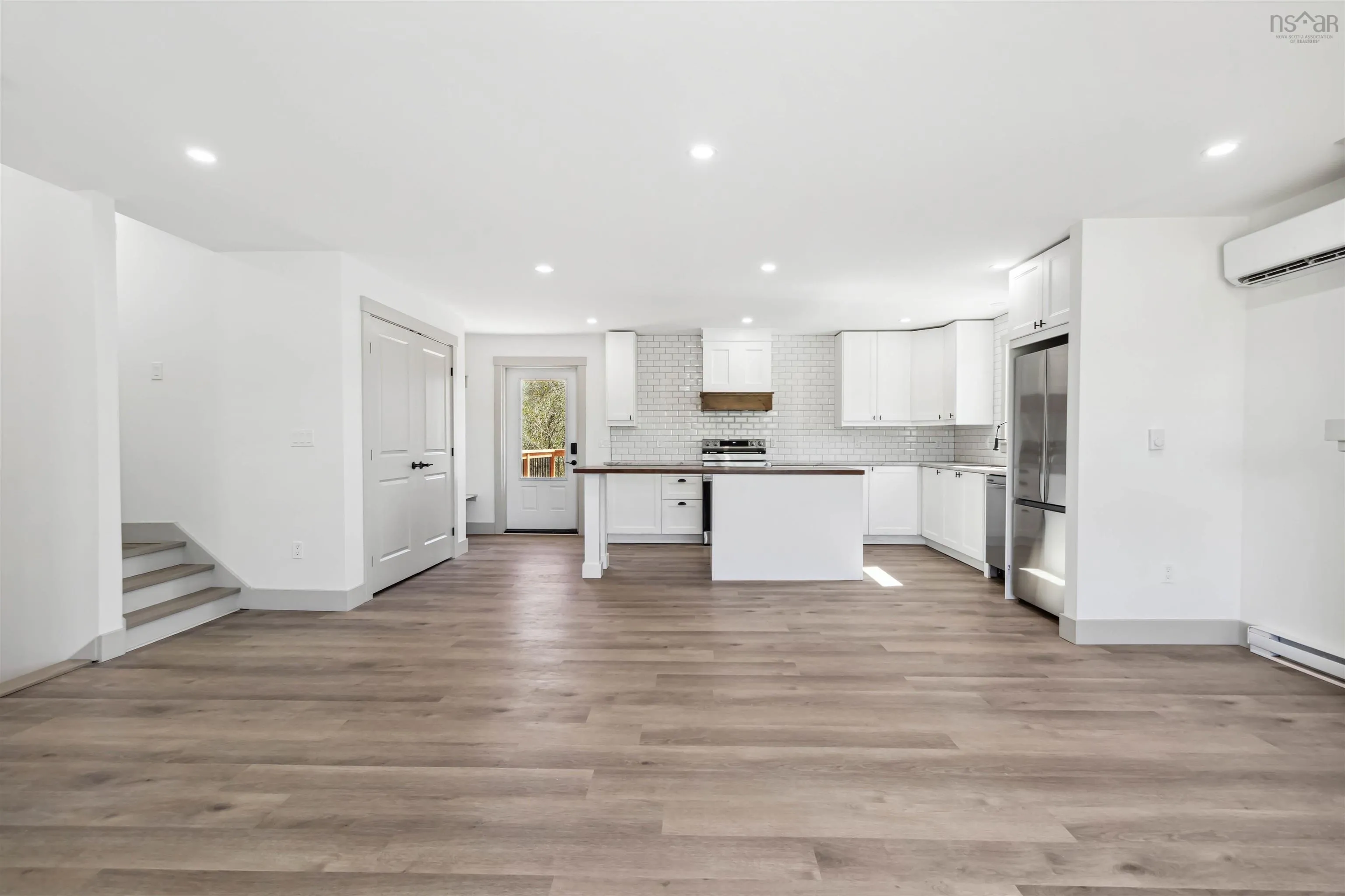 39 Robinson Road, Mill Village, NS B0N 2H0, 5 Bedrooms Bedrooms, ,2 BathroomsBathrooms,Residential,For Sale,Robinson,202521957