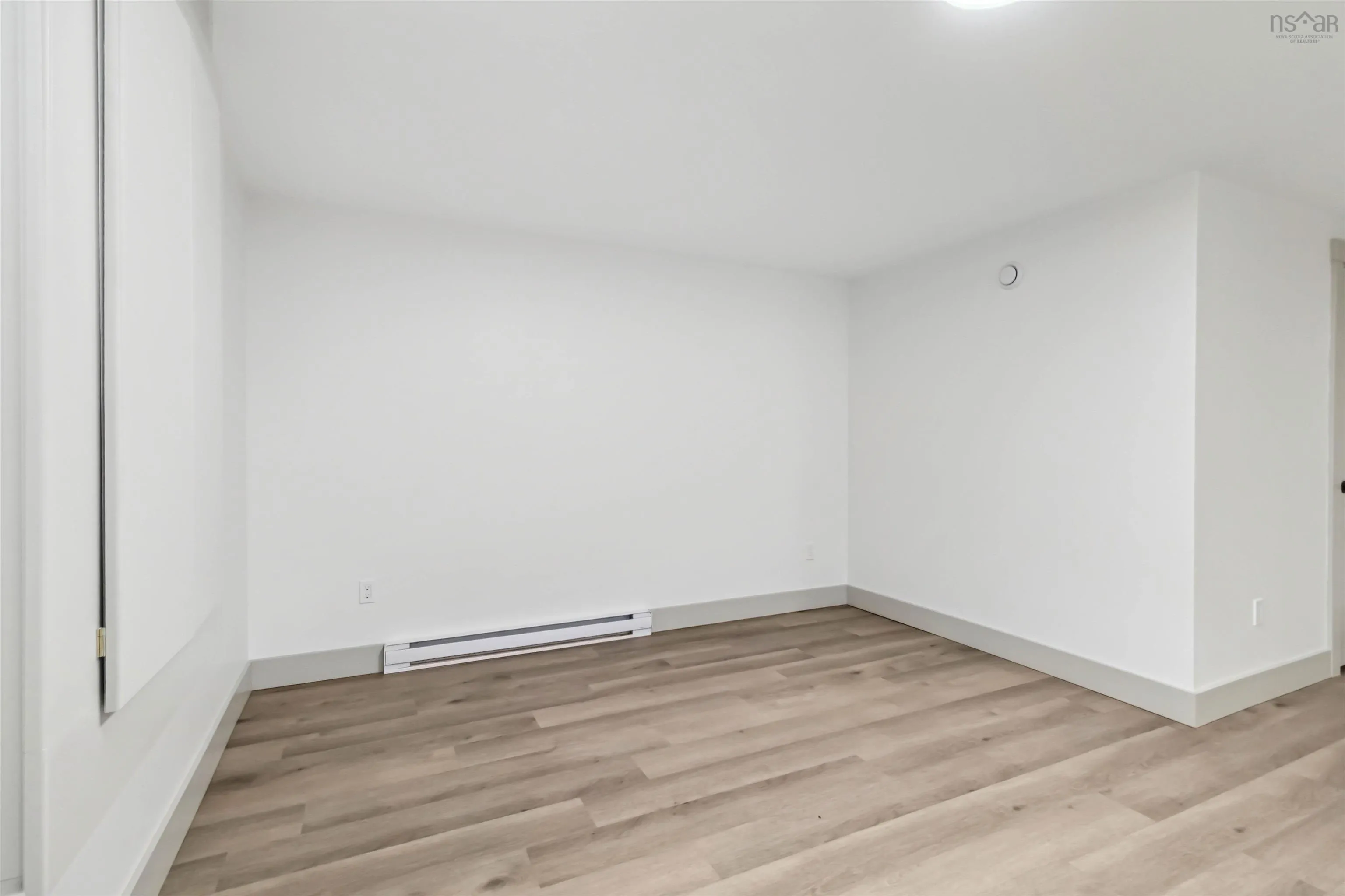 39 Robinson Road, Mill Village, NS B0N 2H0, 5 Bedrooms Bedrooms, ,2 BathroomsBathrooms,Residential,For Sale,Robinson,202521957