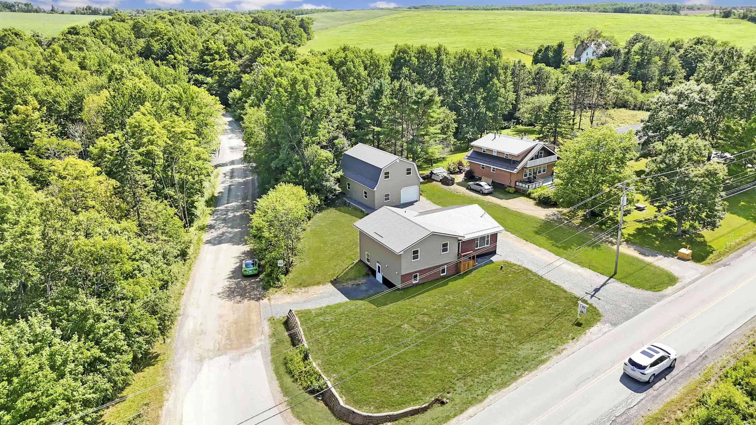 39 Robinson Road, Mill Village, NS B0N 2H0, 5 Bedrooms Bedrooms, ,2 BathroomsBathrooms,Residential,For Sale,Robinson,202521957