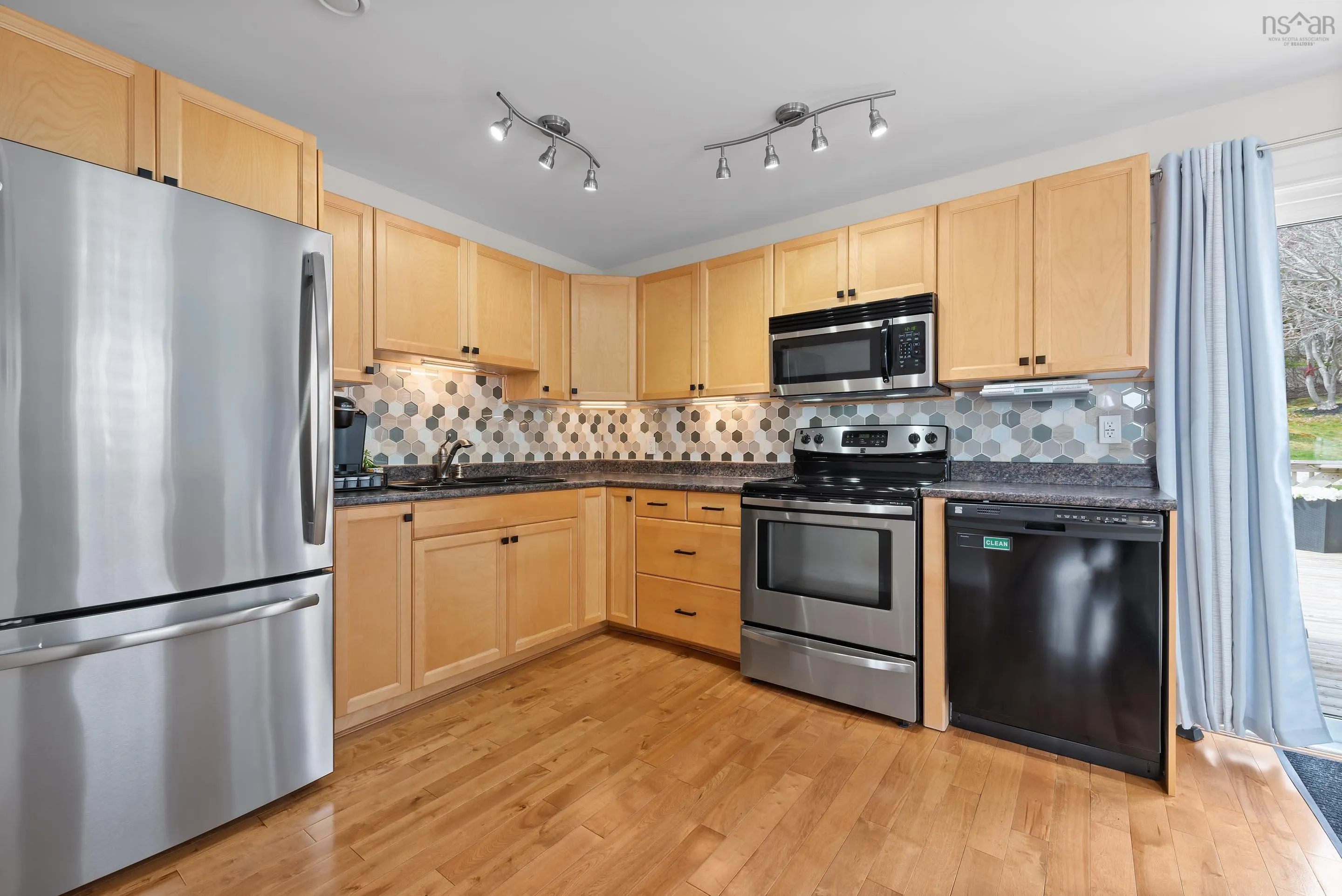 757 Ketch Harbour Road, Portuguese Cove, NS B3V 1K2, 3 Bedrooms Bedrooms, ,2 BathroomsBathrooms,Residential,For Sale,Ketch Harbour,202522314
