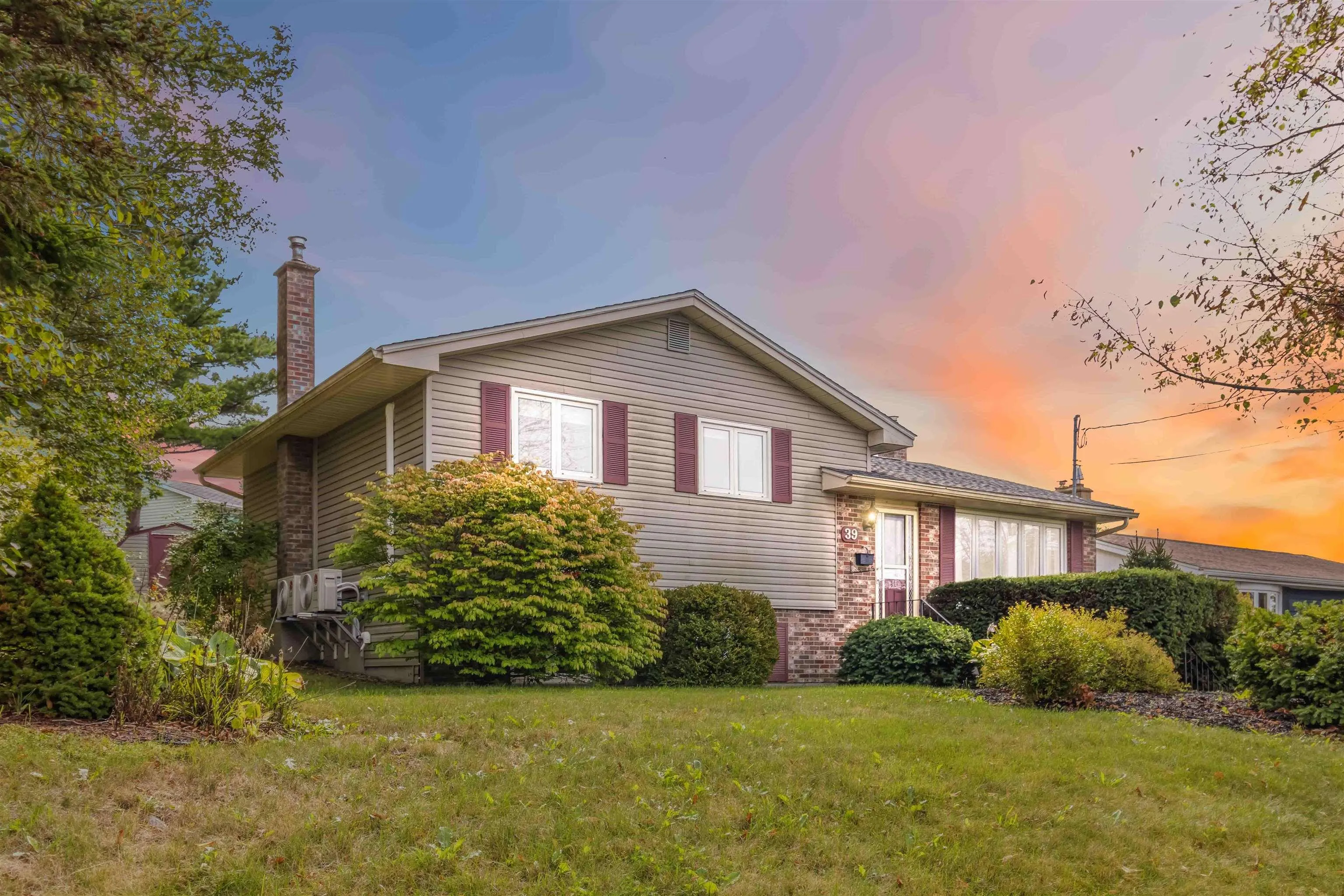 39 Gourok Avenue, Dartmouth, NS B2X 2B1, 3 Bedrooms Bedrooms, ,2 BathroomsBathrooms,Residential,For Sale,Gourok,202522786