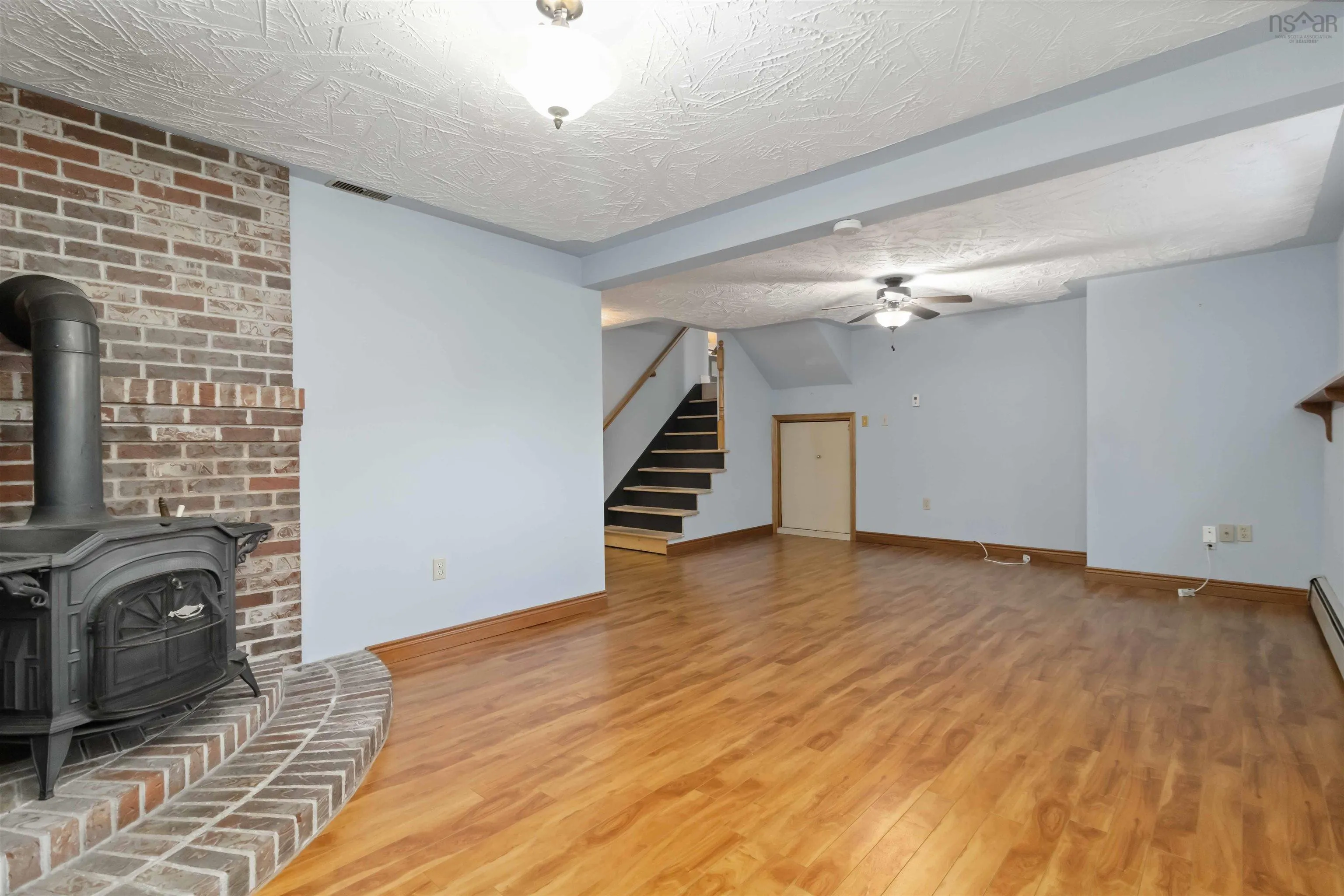 39 Gourok Avenue, Dartmouth, NS B2X 2B1, 3 Bedrooms Bedrooms, ,2 BathroomsBathrooms,Residential,For Sale,Gourok,202522786