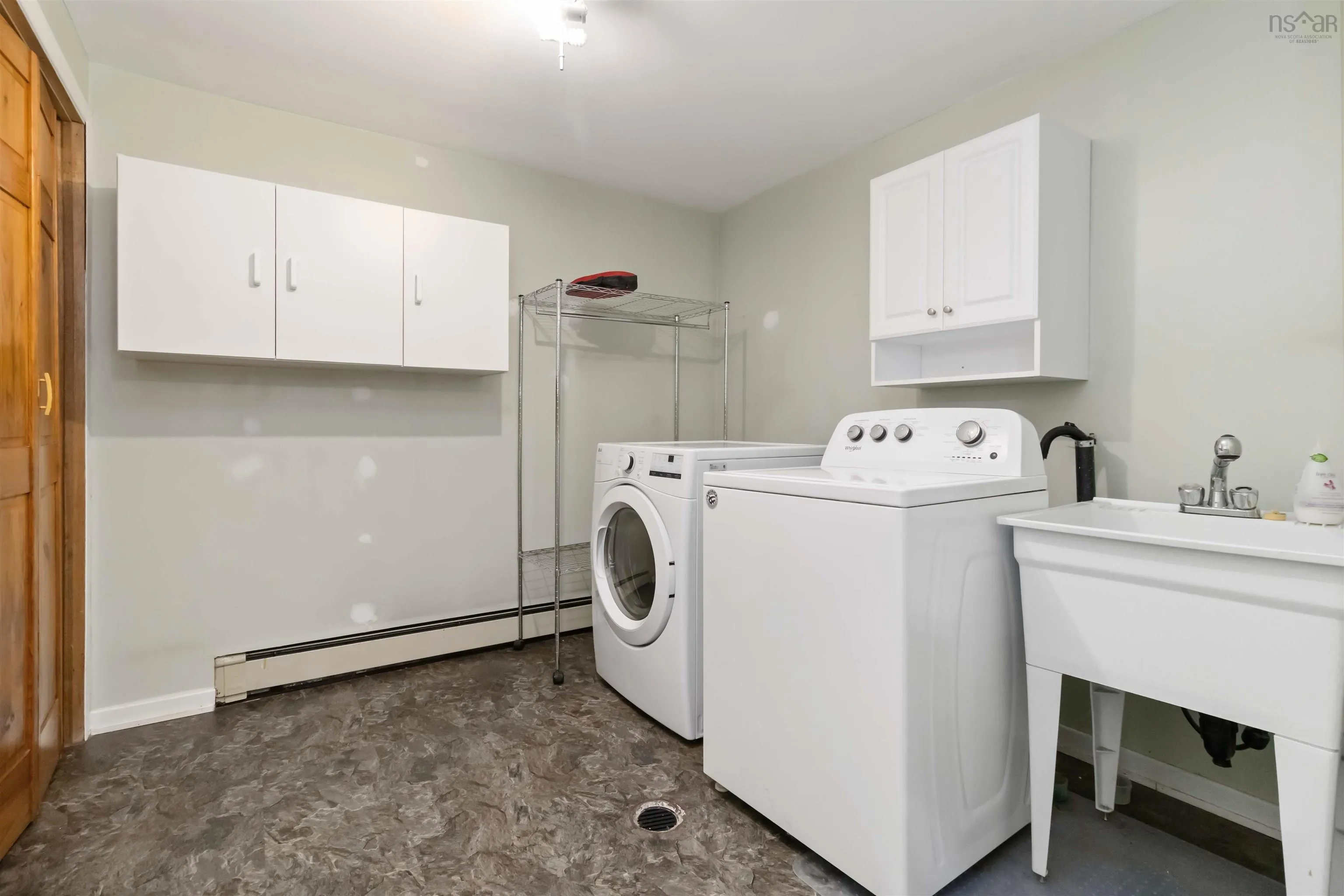 39 Gourok Avenue, Dartmouth, NS B2X 2B1, 3 Bedrooms Bedrooms, ,2 BathroomsBathrooms,Residential,For Sale,Gourok,202522786