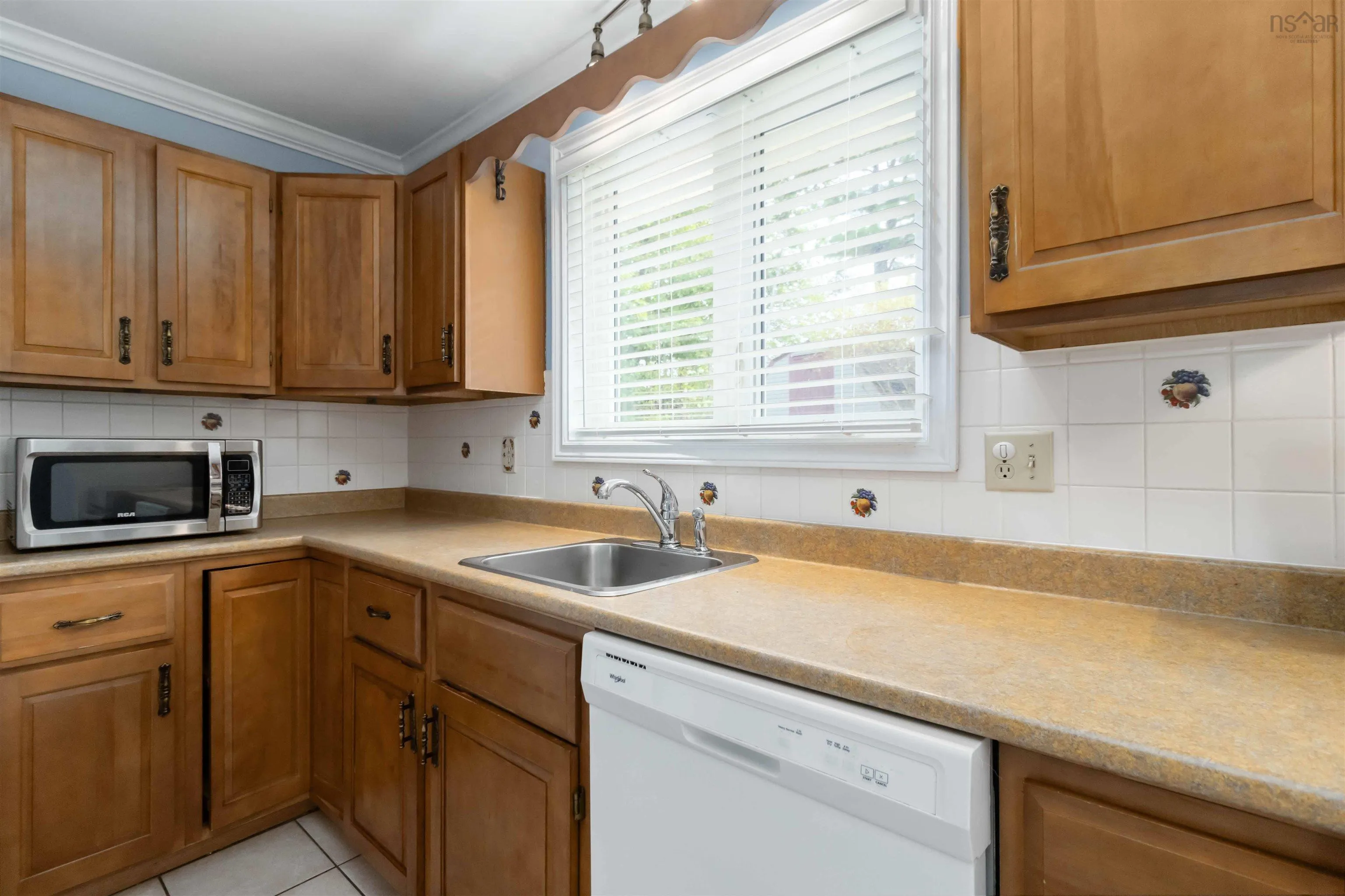 39 Gourok Avenue, Dartmouth, NS B2X 2B1, 3 Bedrooms Bedrooms, ,2 BathroomsBathrooms,Residential,For Sale,Gourok,202522786