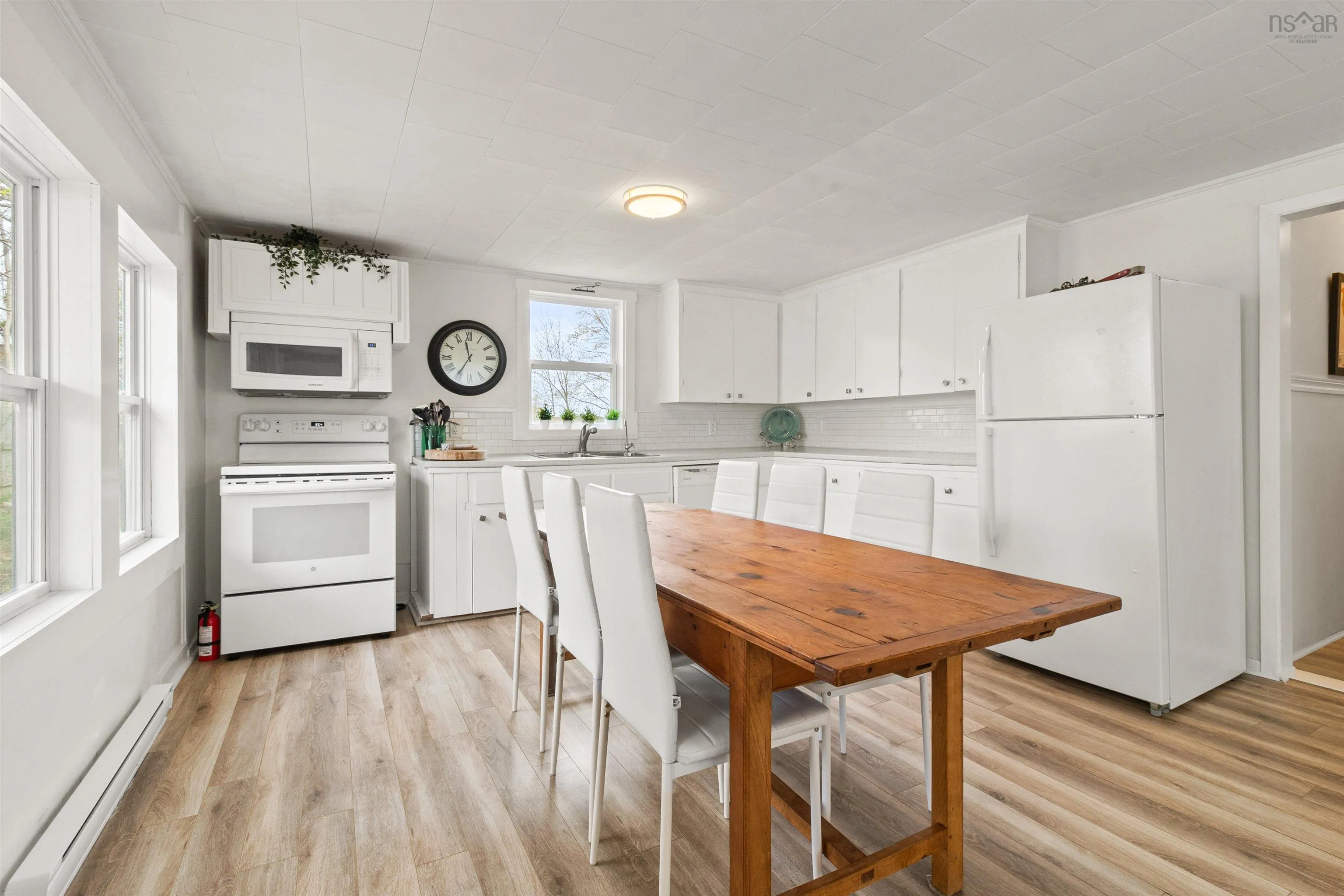 89&93 Queen Street, Chester, NS B0J 1J0, 4 Bedrooms Bedrooms, ,1 BathroomBathrooms,Residential,For Sale,Queen,202510386