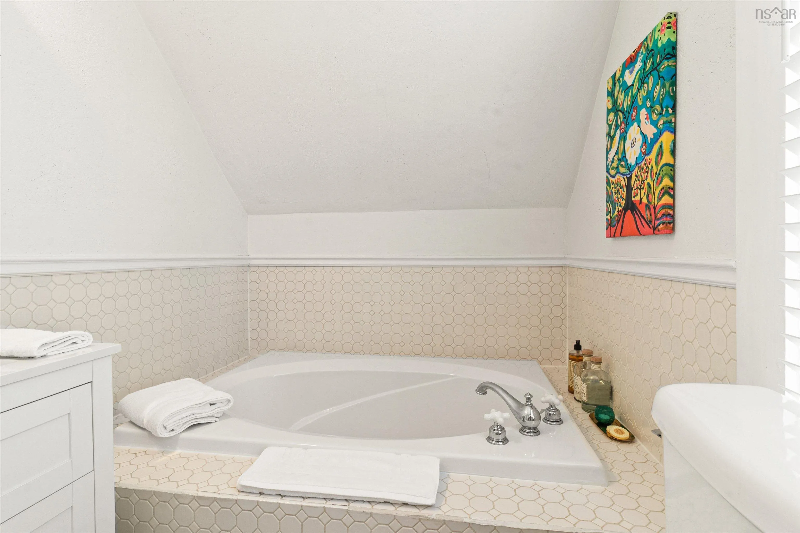 89&93 Queen Street, Chester, NS B0J 1J0, 4 Bedrooms Bedrooms, ,1 BathroomBathrooms,Residential,For Sale,Queen,202510386