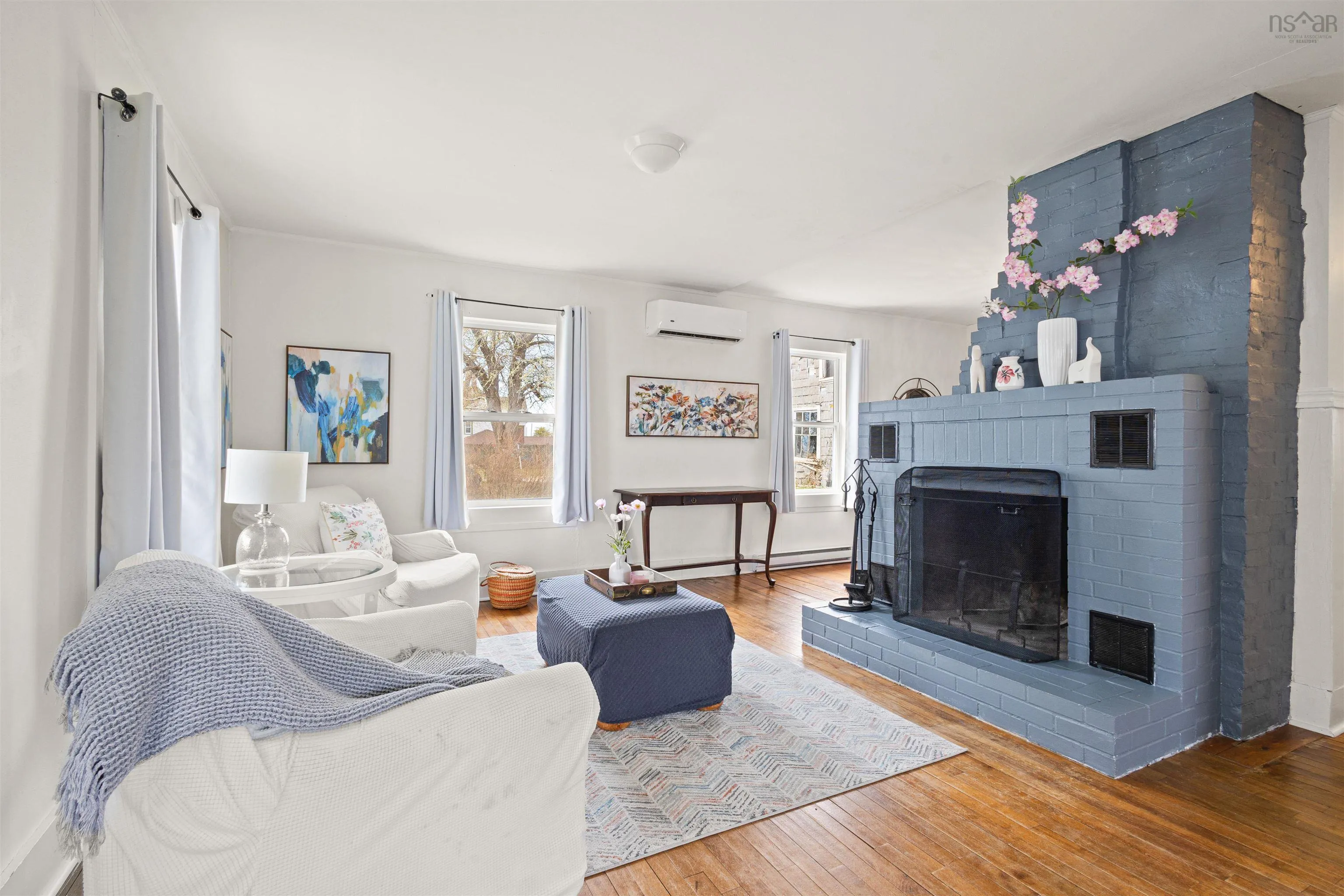 89&93 Queen Street, Chester, NS B0J 1J0, 4 Bedrooms Bedrooms, ,1 BathroomBathrooms,Residential,For Sale,Queen,202510386