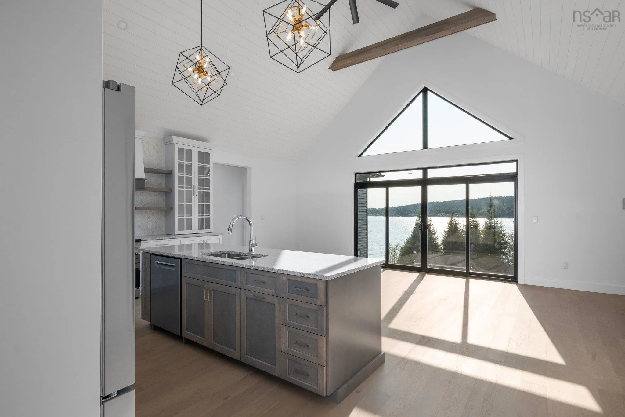 7410 St Margarets Bay Road, Boutiliers Point Ns B3z 1s6, 4 Bedrooms Bedrooms, ,3 BathroomsBathrooms,Residential,For Sale,St Margarets Bay,202509960