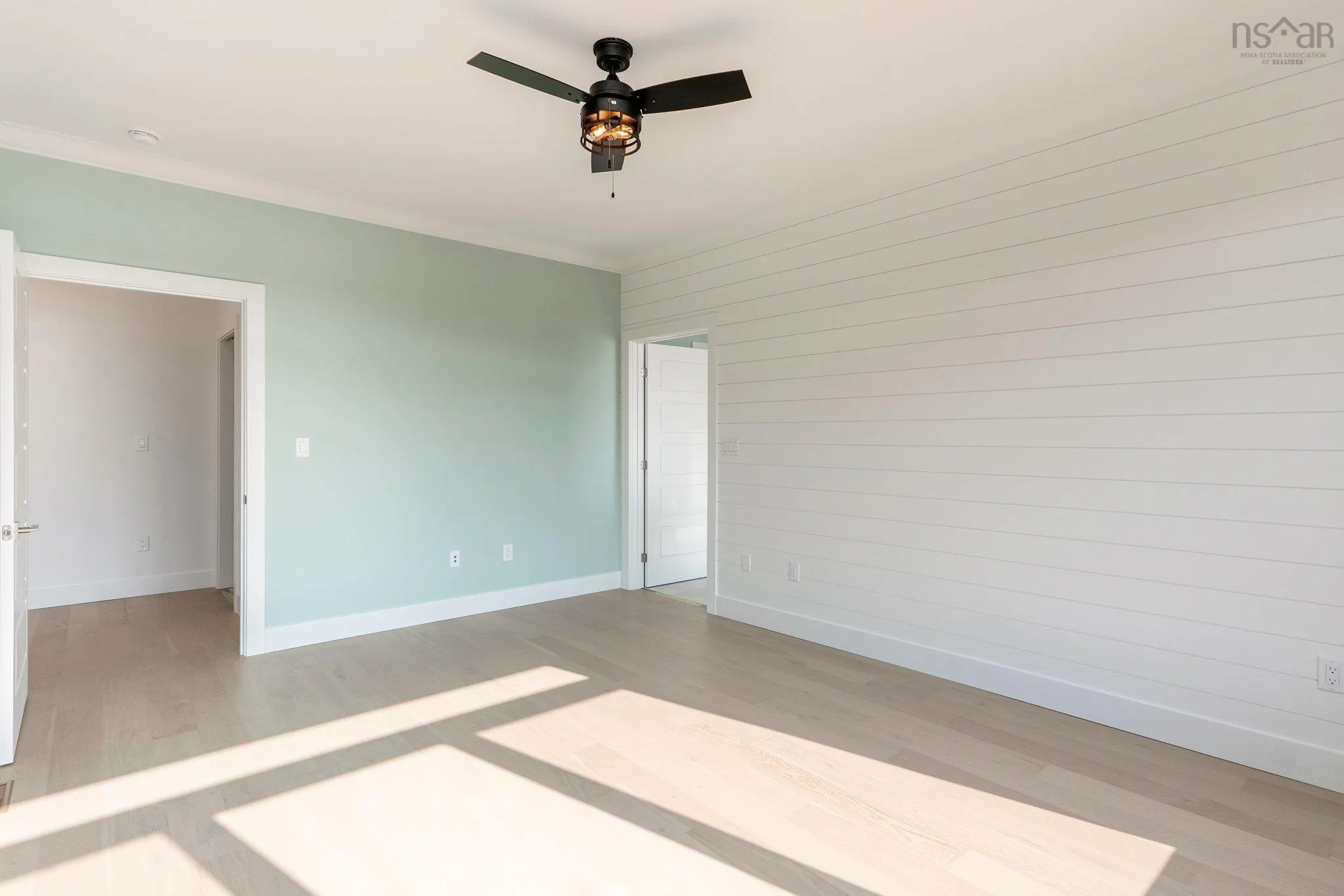 7410 St Margarets Bay Road, Boutiliers Point Ns B3z 1s6, 4 Bedrooms Bedrooms, ,3 BathroomsBathrooms,Residential,For Sale,St Margarets Bay,202509960