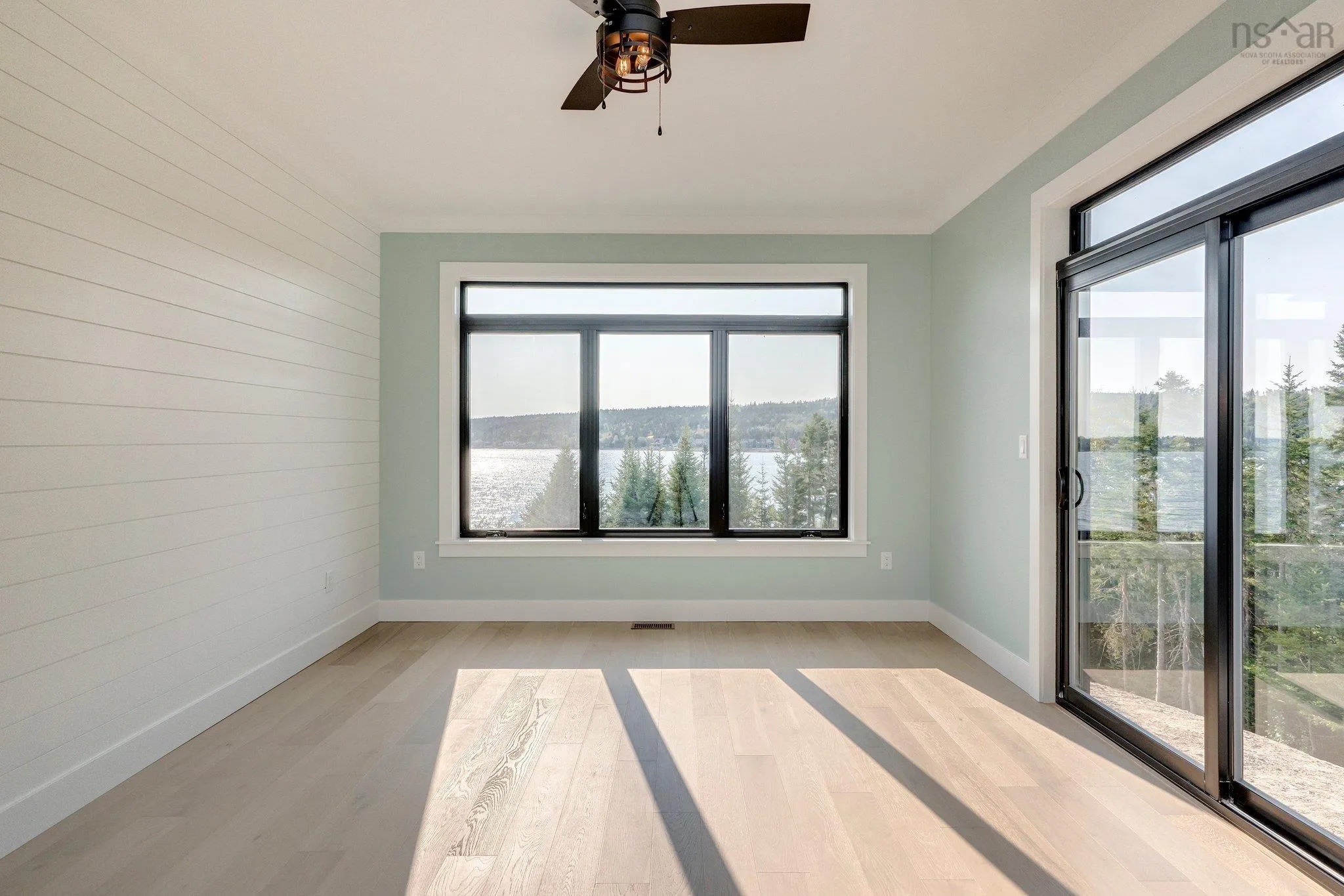 7410 St Margarets Bay Road, Boutiliers Point Ns B3z 1s6, 4 Bedrooms Bedrooms, ,3 BathroomsBathrooms,Residential,For Sale,St Margarets Bay,202509960