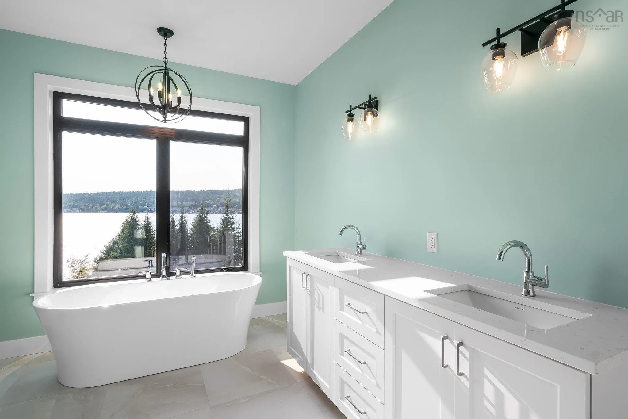 7410 St Margarets Bay Road, Boutiliers Point Ns B3z 1s6, 4 Bedrooms Bedrooms, ,3 BathroomsBathrooms,Residential,For Sale,St Margarets Bay,202509960