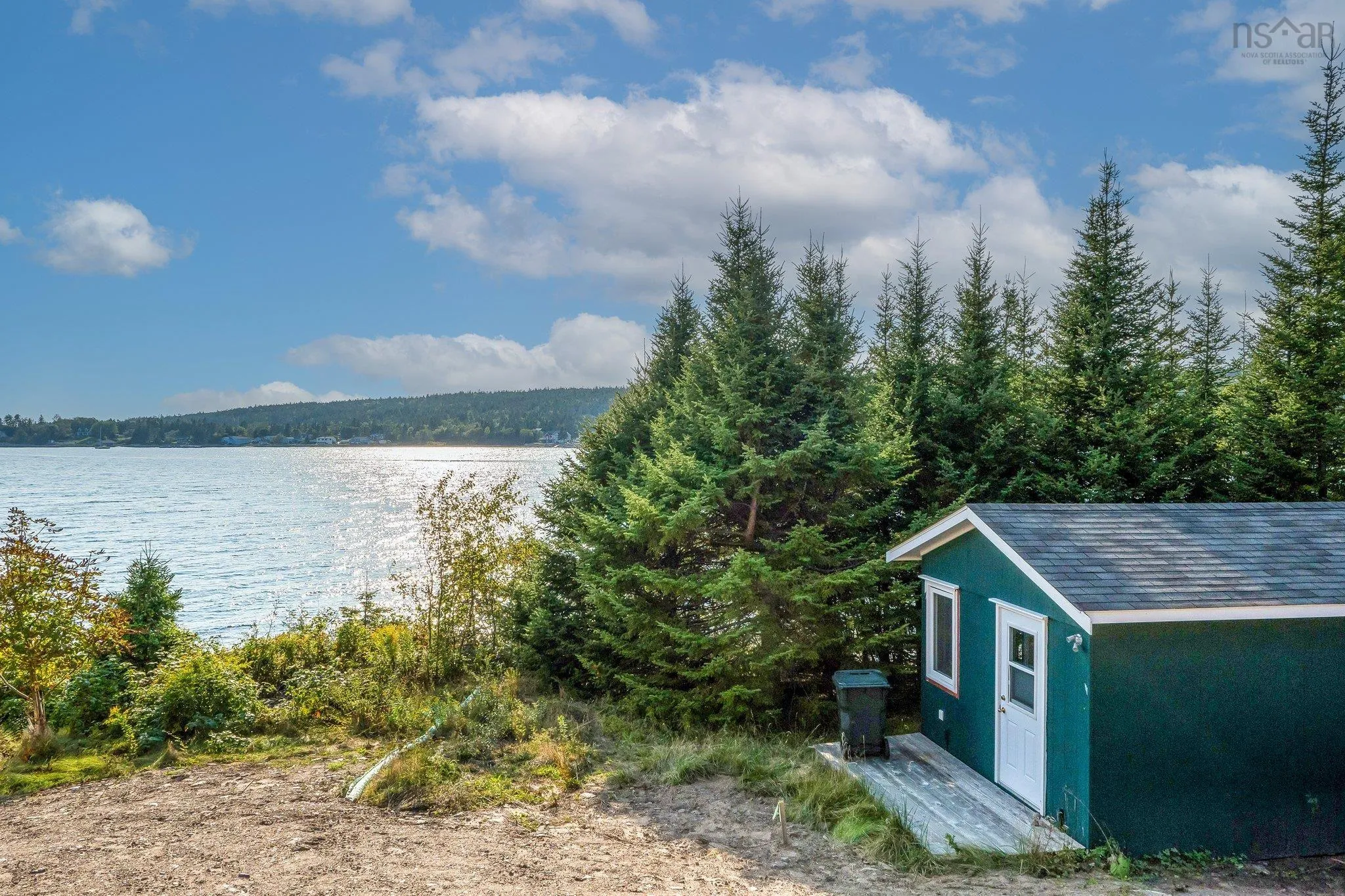 7410 St Margarets Bay Road, Boutiliers Point Ns B3z 1s6, 4 Bedrooms Bedrooms, ,3 BathroomsBathrooms,Residential,For Sale,St Margarets Bay,202509960