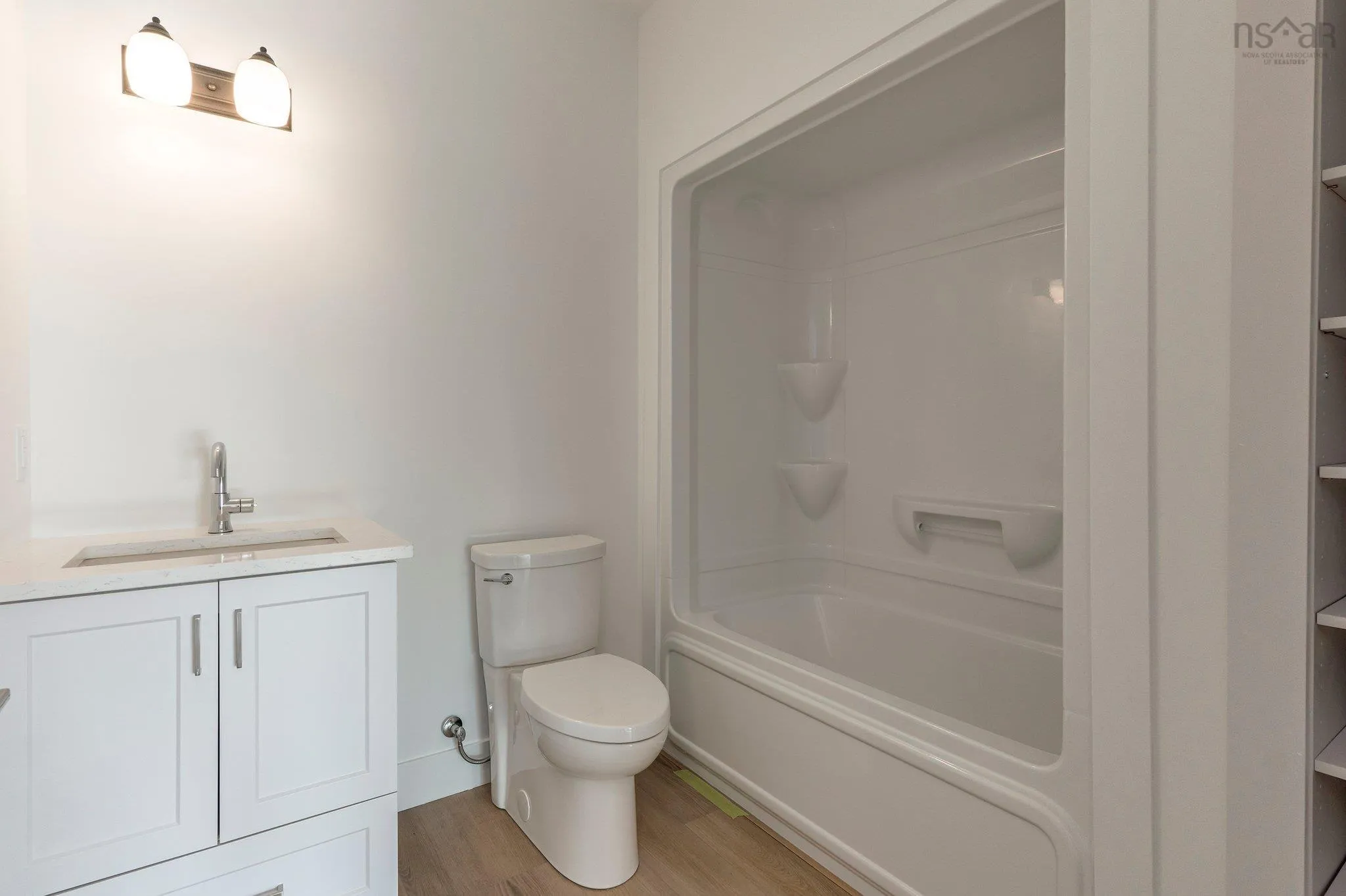 7410 St Margarets Bay Road, Boutiliers Point Ns B3z 1s6, 4 Bedrooms Bedrooms, ,3 BathroomsBathrooms,Residential,For Sale,St Margarets Bay,202509960