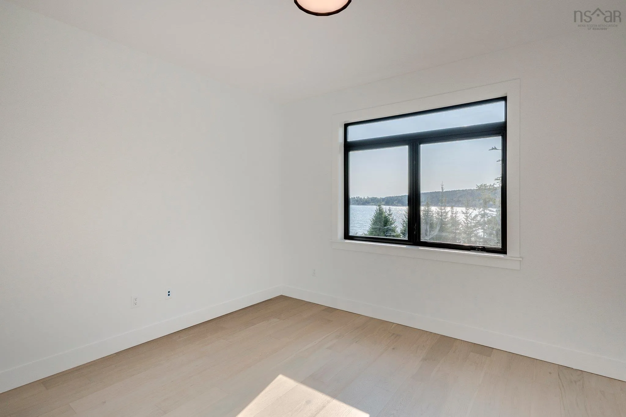 7410 St Margarets Bay Road, Boutiliers Point Ns B3z 1s6, 4 Bedrooms Bedrooms, ,3 BathroomsBathrooms,Residential,For Sale,St Margarets Bay,202509960