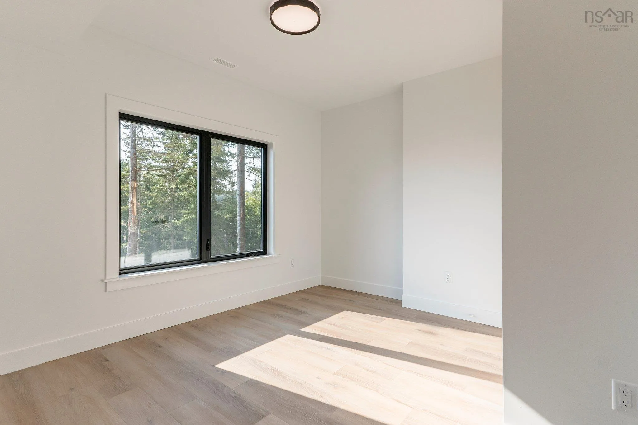 7410 St Margarets Bay Road, Boutiliers Point Ns B3z 1s6, 4 Bedrooms Bedrooms, ,3 BathroomsBathrooms,Residential,For Sale,St Margarets Bay,202509960