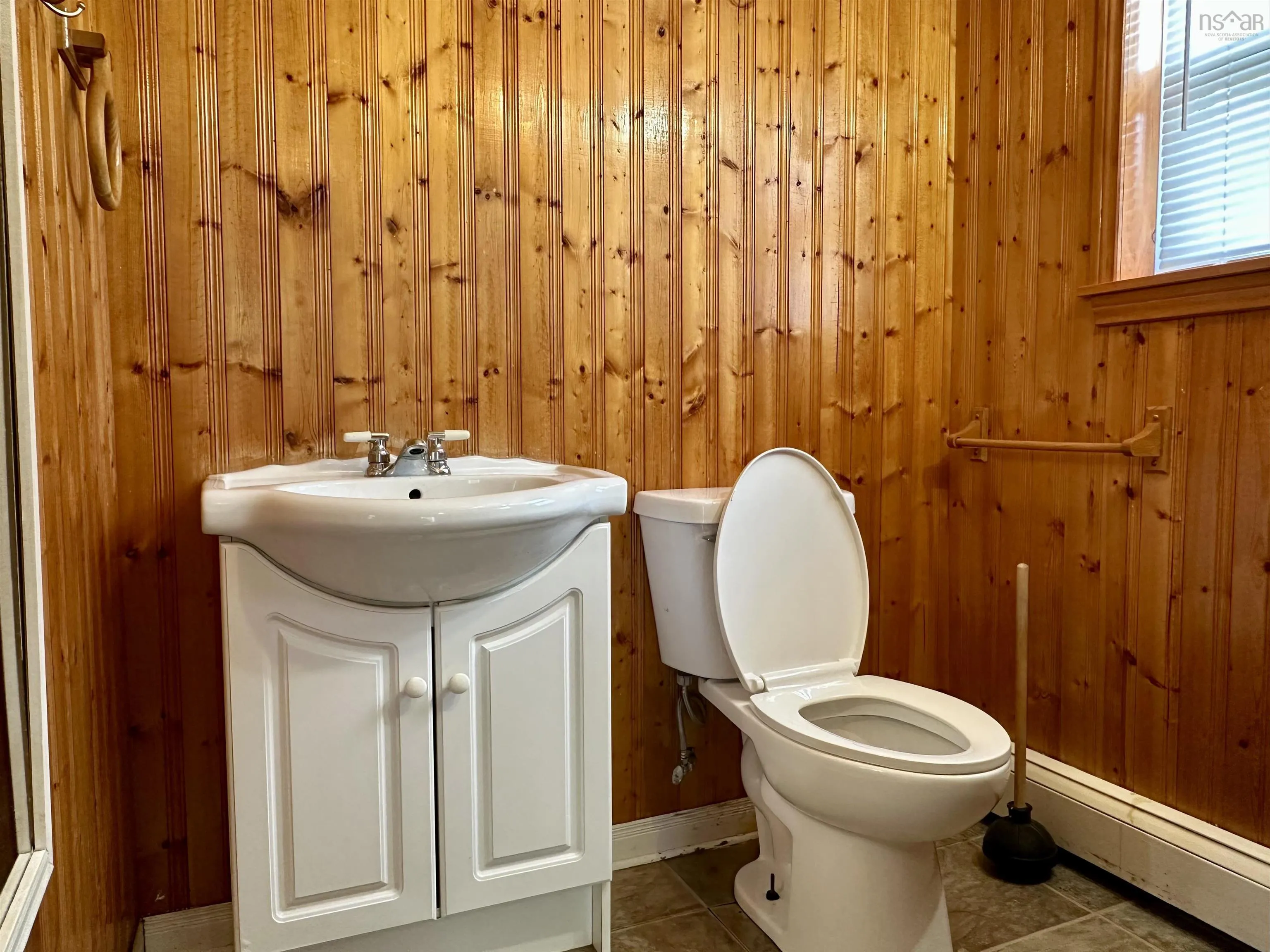 5272 Gabarus Highway, Big Ridge, NS B1K 1Y5, 4 Bedrooms Bedrooms, ,2 BathroomsBathrooms,Residential,For Sale,Gabarus,202521461