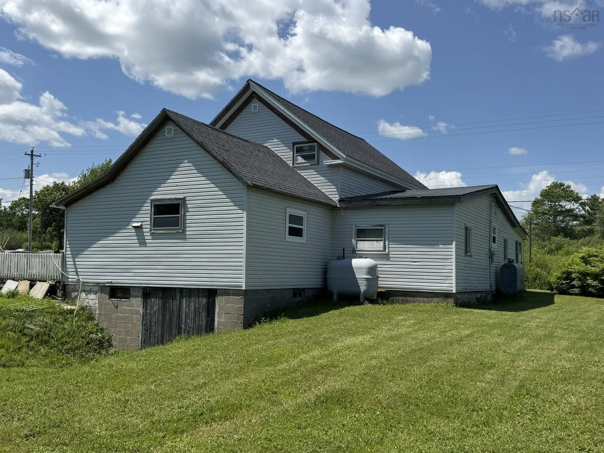 185 West Caledonia Road, Caledonia, NS B0T 1B0, 4 Bedrooms Bedrooms, ,1 BathroomBathrooms,Residential,For Sale,West Caledonia,202517409