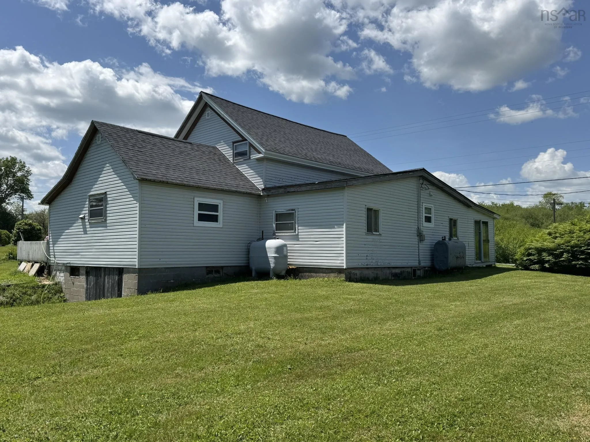 185 West Caledonia Road, Caledonia, NS B0T 1B0, 4 Bedrooms Bedrooms, ,1 BathroomBathrooms,Residential,For Sale,West Caledonia,202517409