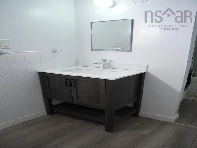 4 Starling Street, Halifax, NS B3M 1V8, 5 Bedrooms Bedrooms, ,2 BathroomsBathrooms,Residential,For Sale,Starling,202523680
