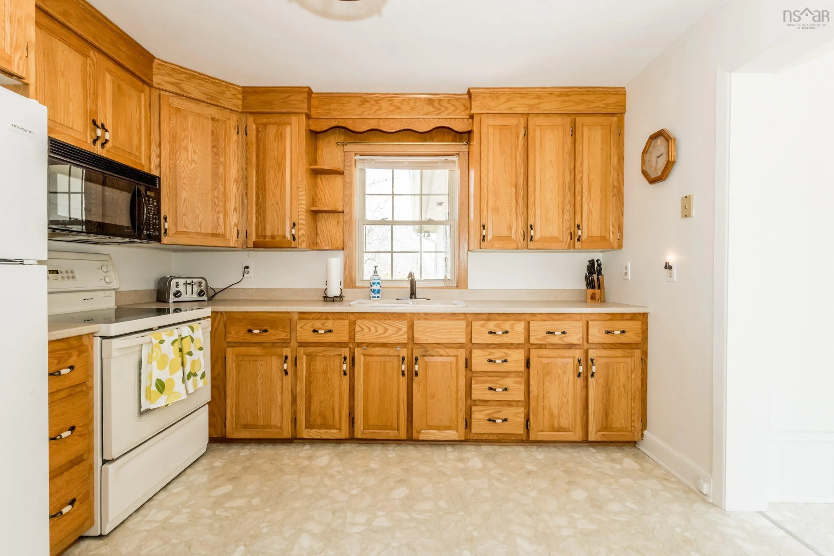 122 Maple Avenue, Berwick, NS B0P 1E0, 3 Bedrooms Bedrooms, ,1 BathroomBathrooms,Residential,For Sale,Maple,202522254