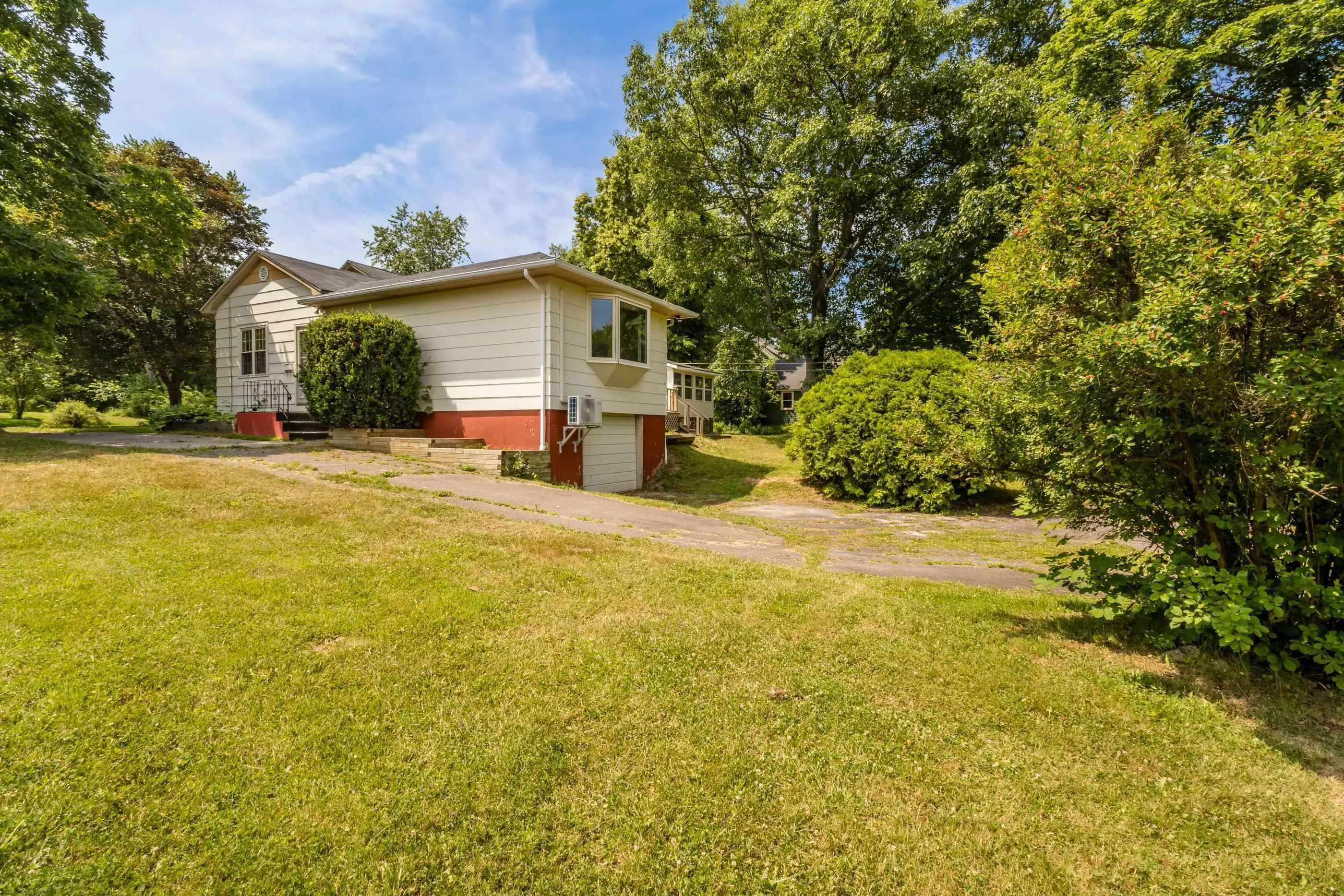 122 Maple Avenue, Berwick, NS B0P 1E0, 3 Bedrooms Bedrooms, ,1 BathroomBathrooms,Residential,For Sale,Maple,202522254