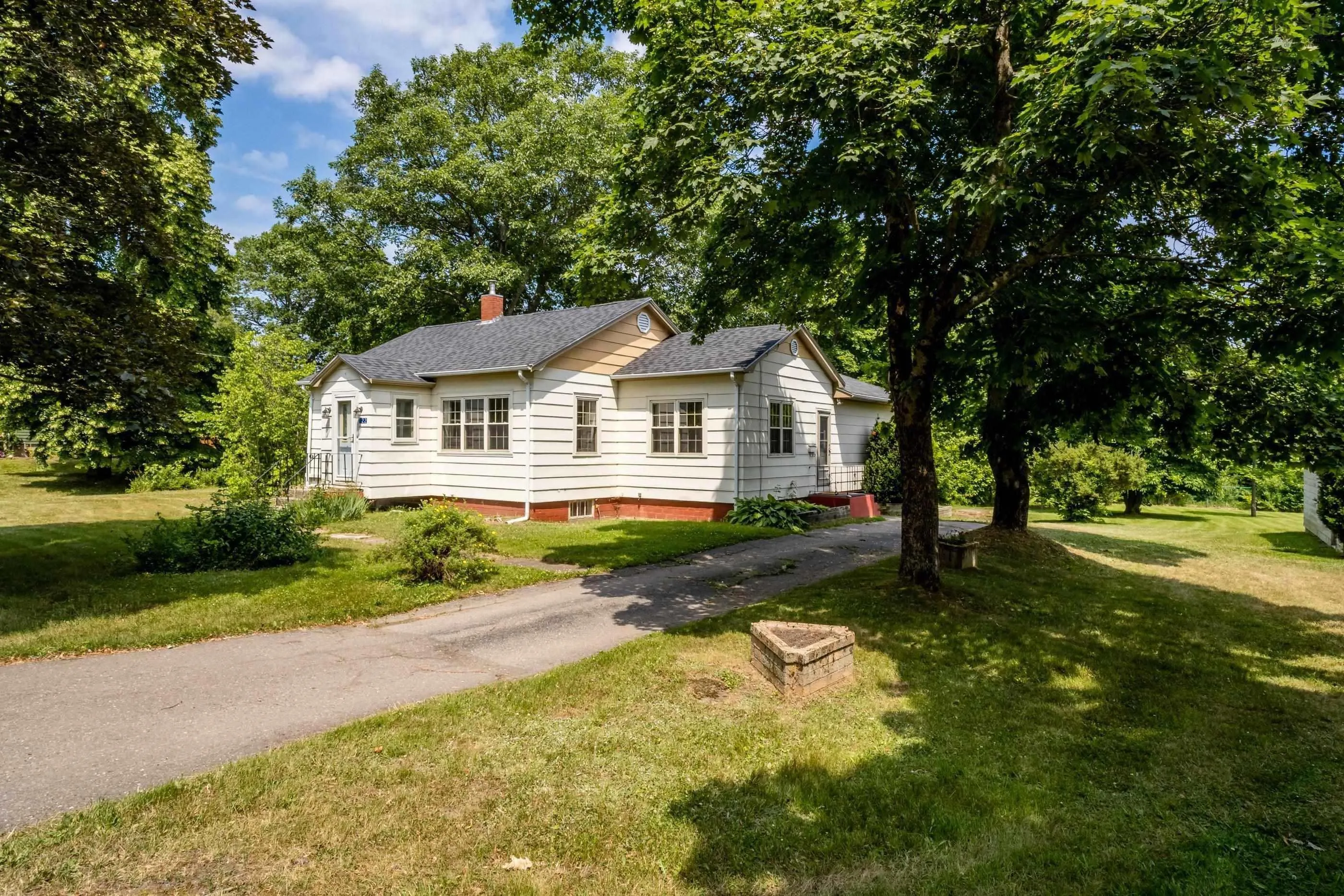 122 Maple Avenue, Berwick, NS B0P 1E0, 3 Bedrooms Bedrooms, ,1 BathroomBathrooms,Residential,For Sale,Maple,202522254
