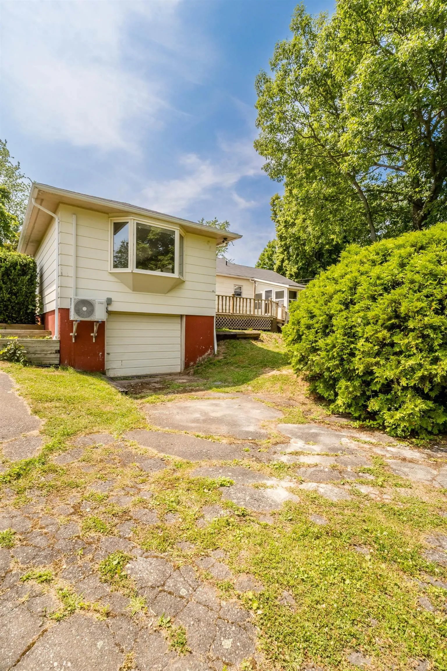 122 Maple Avenue, Berwick, NS B0P 1E0, 3 Bedrooms Bedrooms, ,1 BathroomBathrooms,Residential,For Sale,Maple,202522254