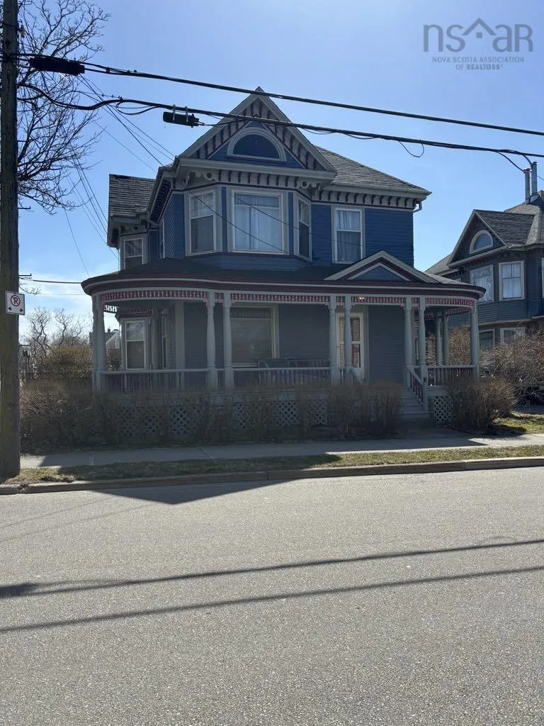 67 Cliff Street, Yarmouth Ns B5a 3j1, 3 Bedrooms Bedrooms, ,Residential Income,For Sale,Cliff,202509286
